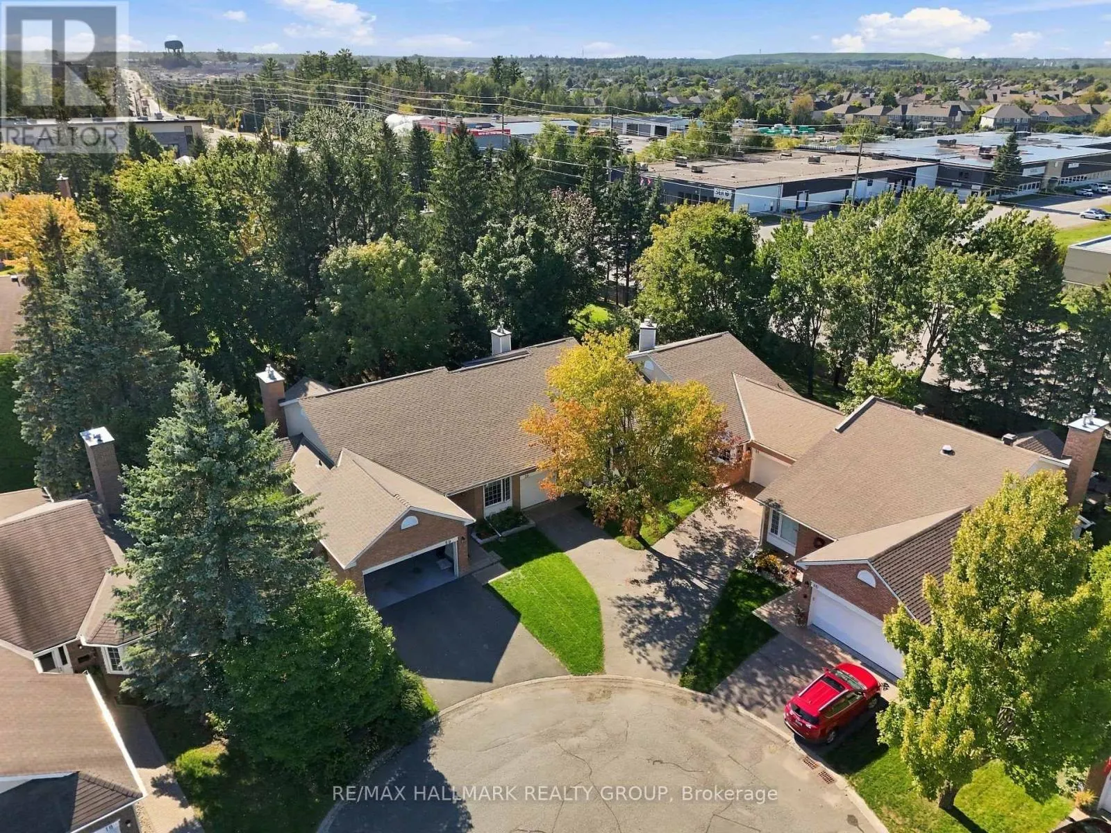 22 GRAND HARBOUR COURT