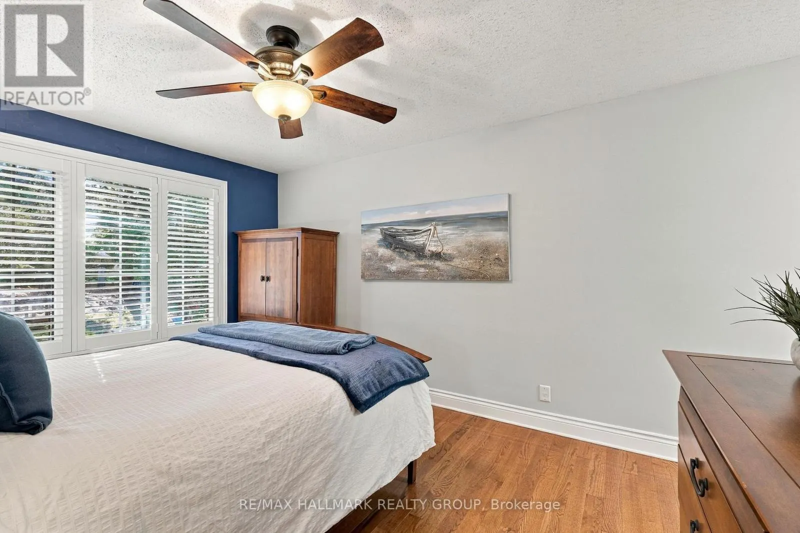 22 GRAND HARBOUR COURT