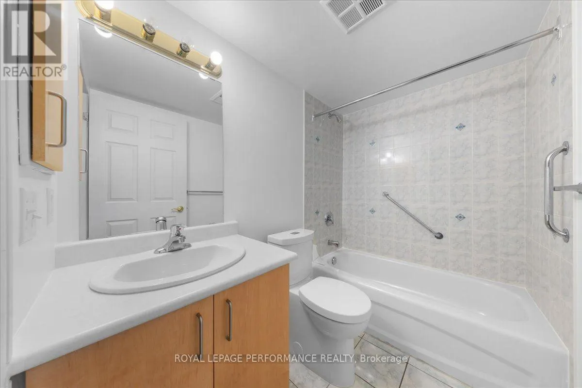 207 - 429 SOMERSET STREET W
