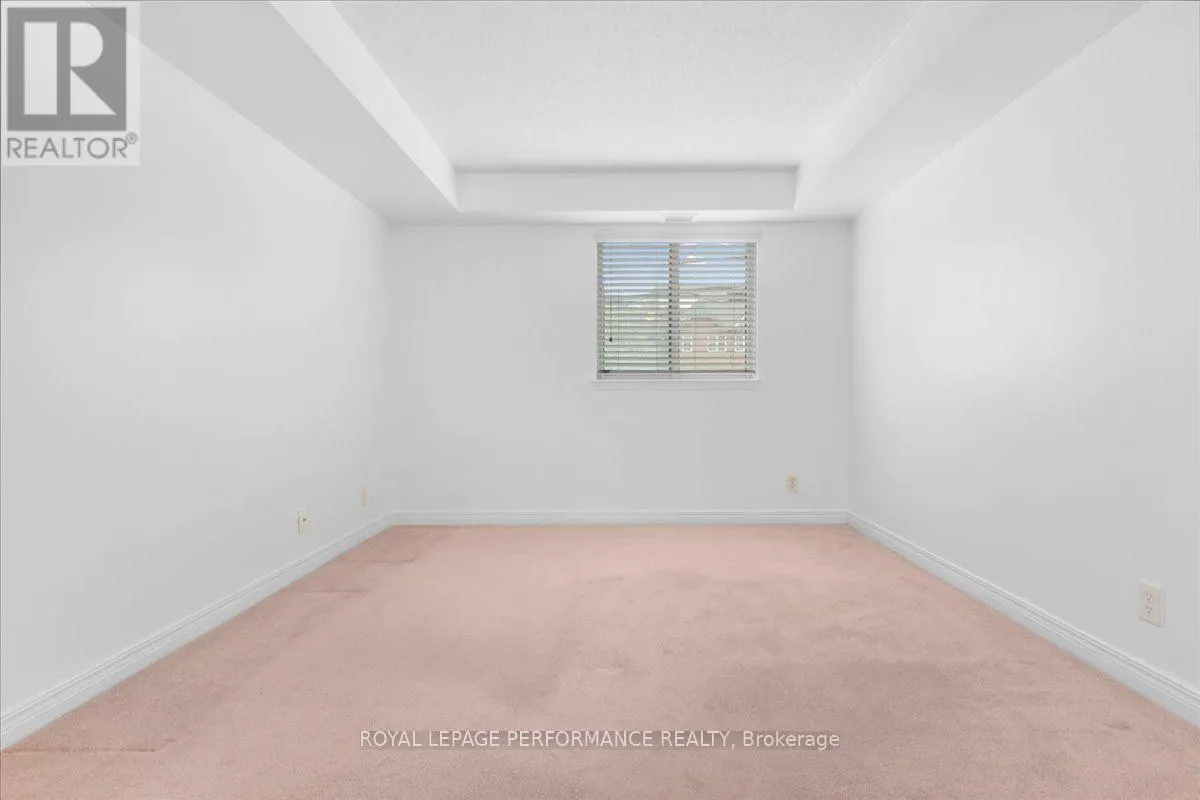 207 - 429 SOMERSET STREET W