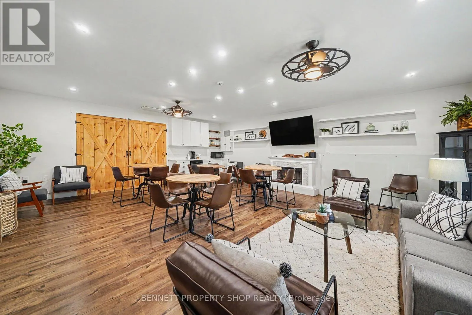 1194 CARP ROAD
