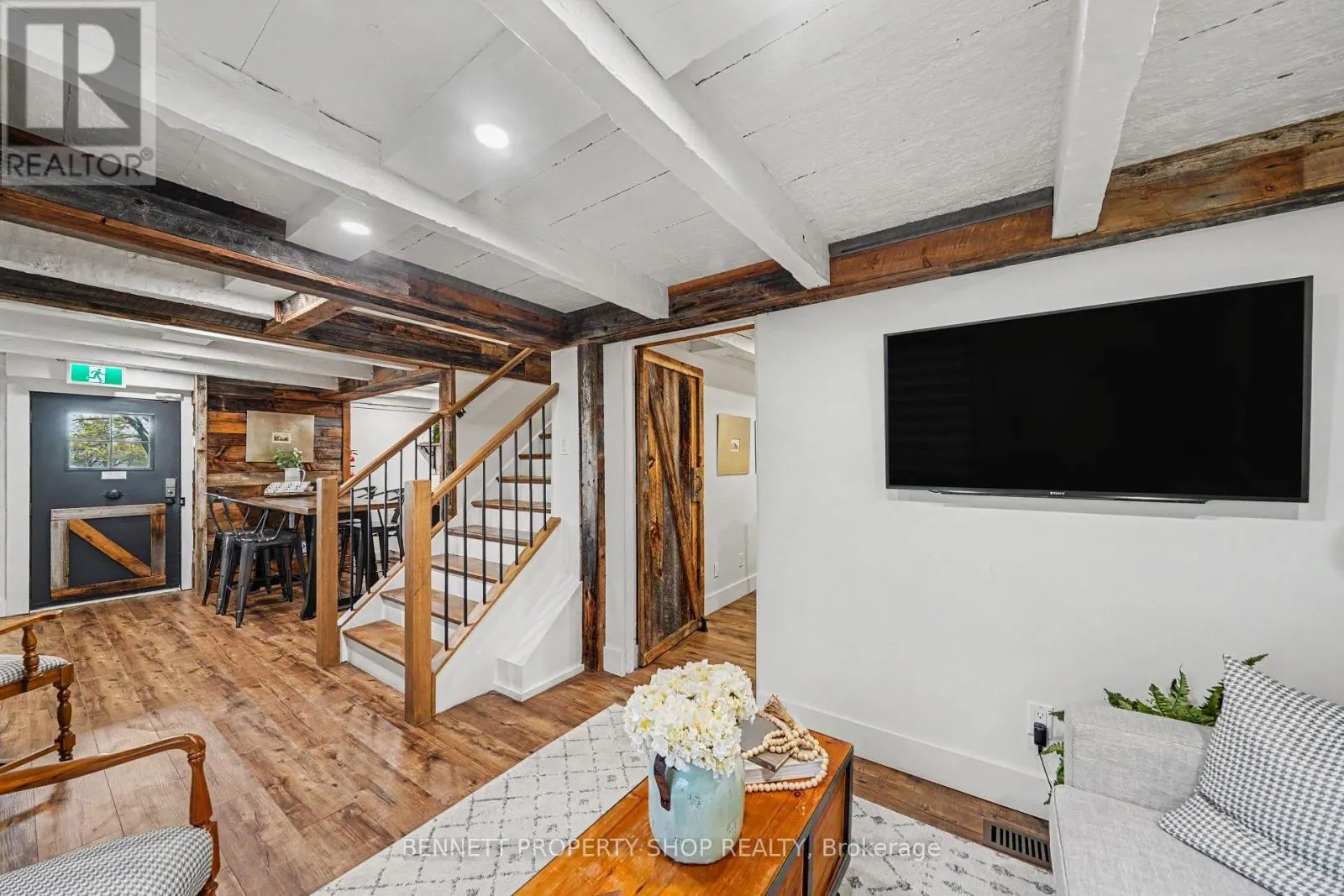 1194 CARP ROAD