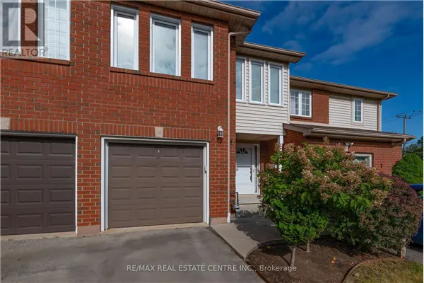 2 WALKER COURT