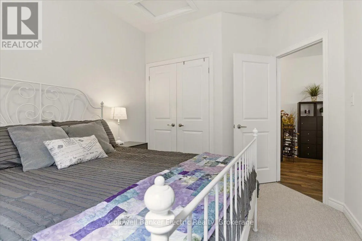 14 - 80 MARSH AVENUE #14