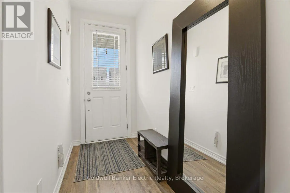 14 - 80 MARSH AVENUE #14