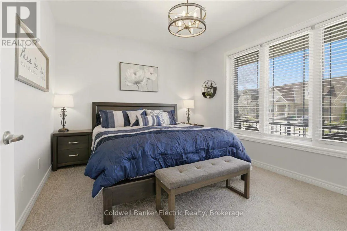 14 - 80 MARSH AVENUE #14