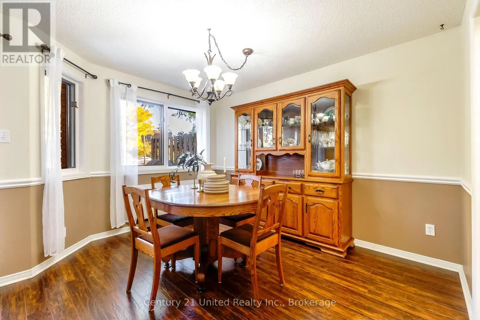 15 - 36 CHAMPLAIN CRESCENT #15