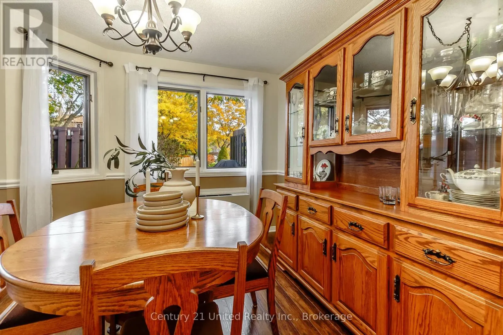 15 - 36 CHAMPLAIN CRESCENT #15