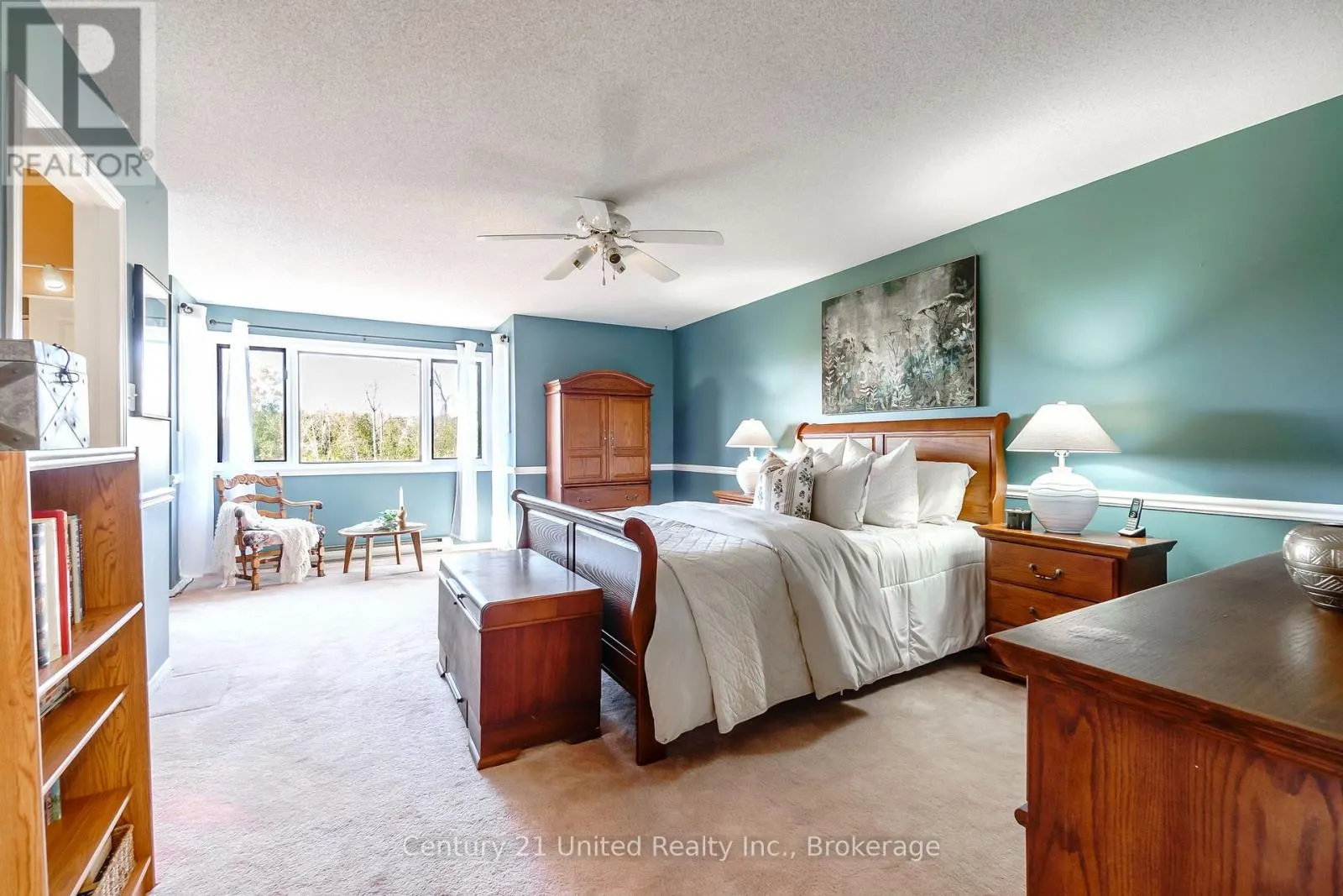 15 - 36 CHAMPLAIN CRESCENT #15