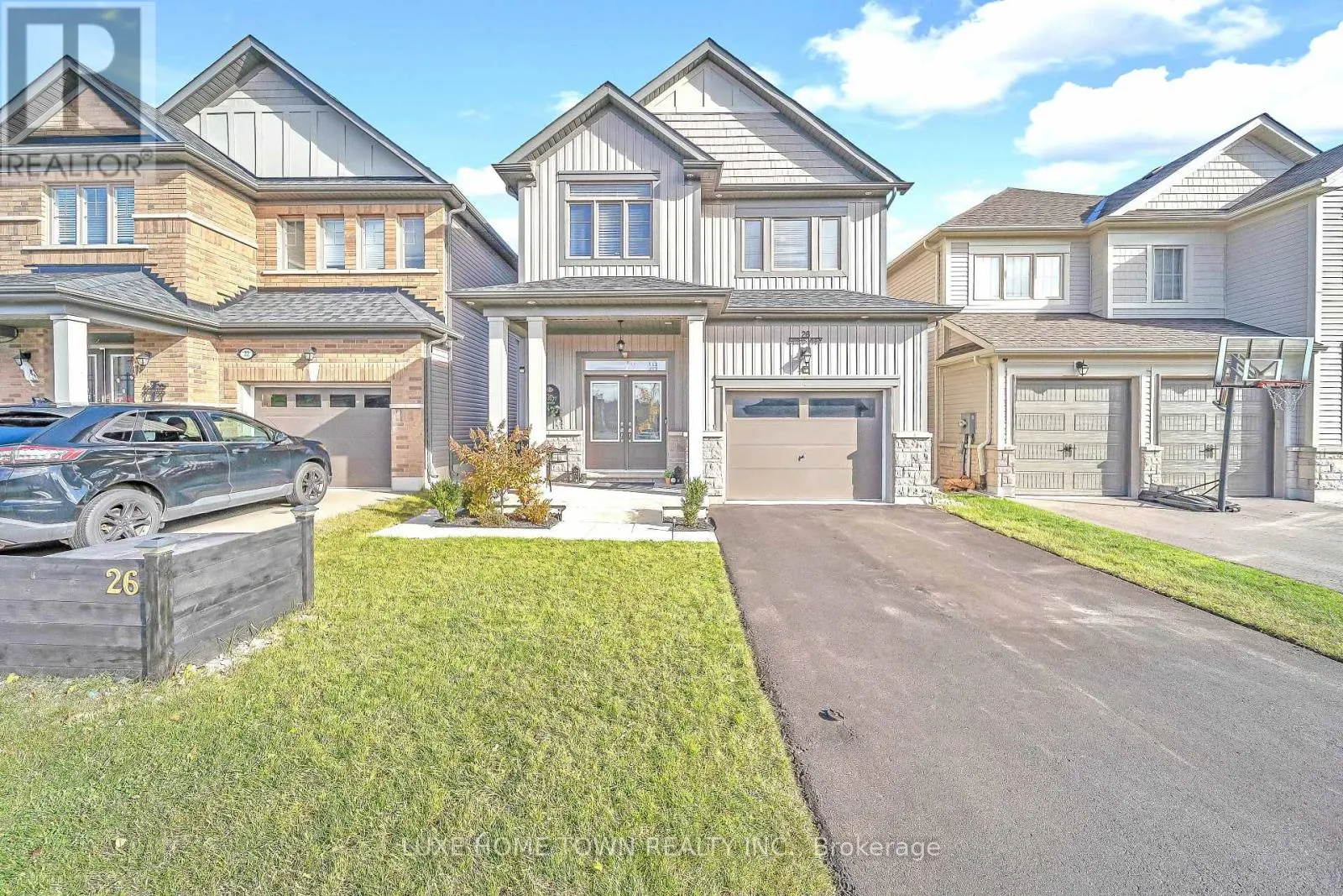 26 GIBBS WAY N