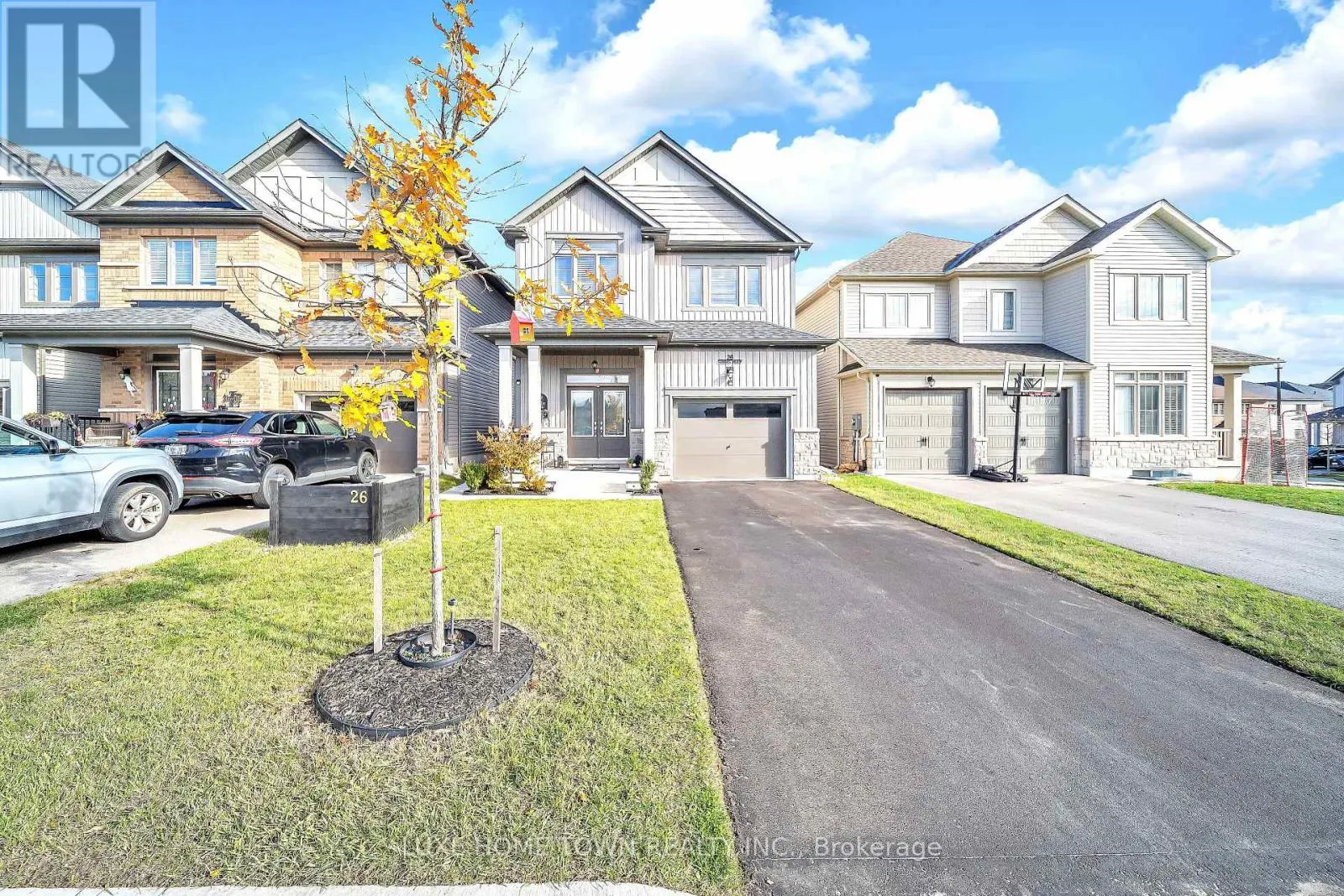 26 GIBBS WAY N