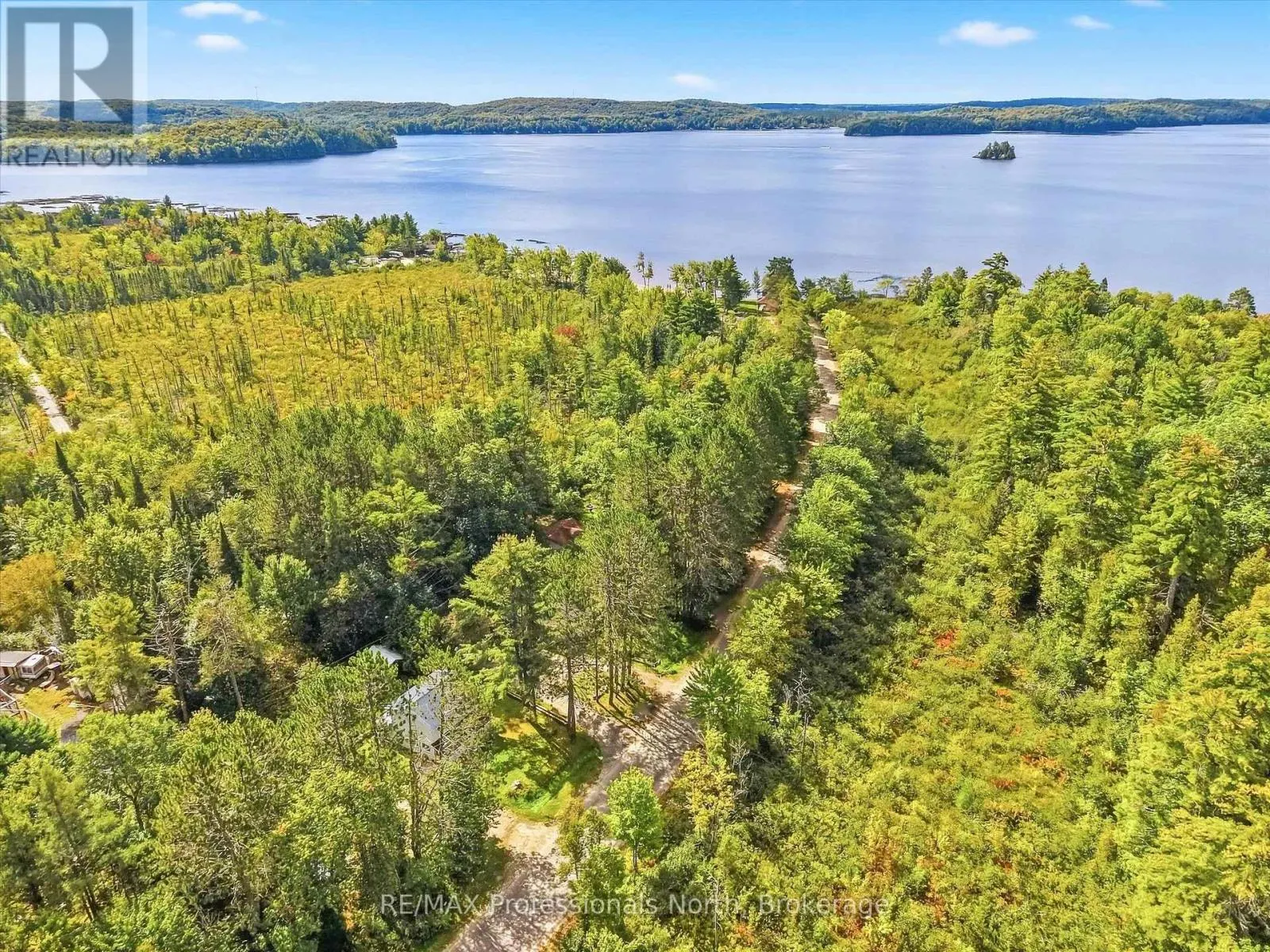 31 HUTCHESON BEACH ROAD E