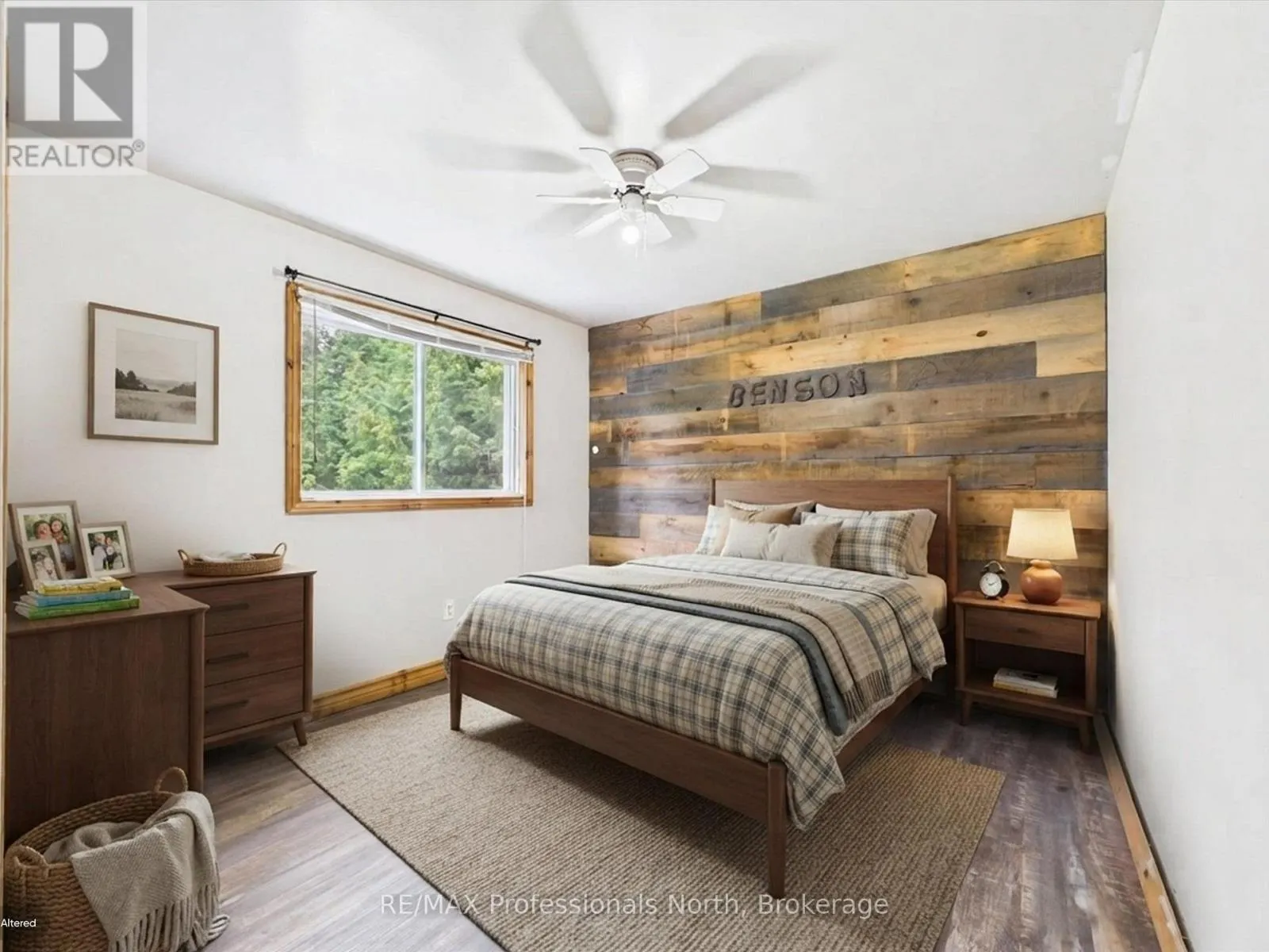 31 HUTCHESON BEACH ROAD E
