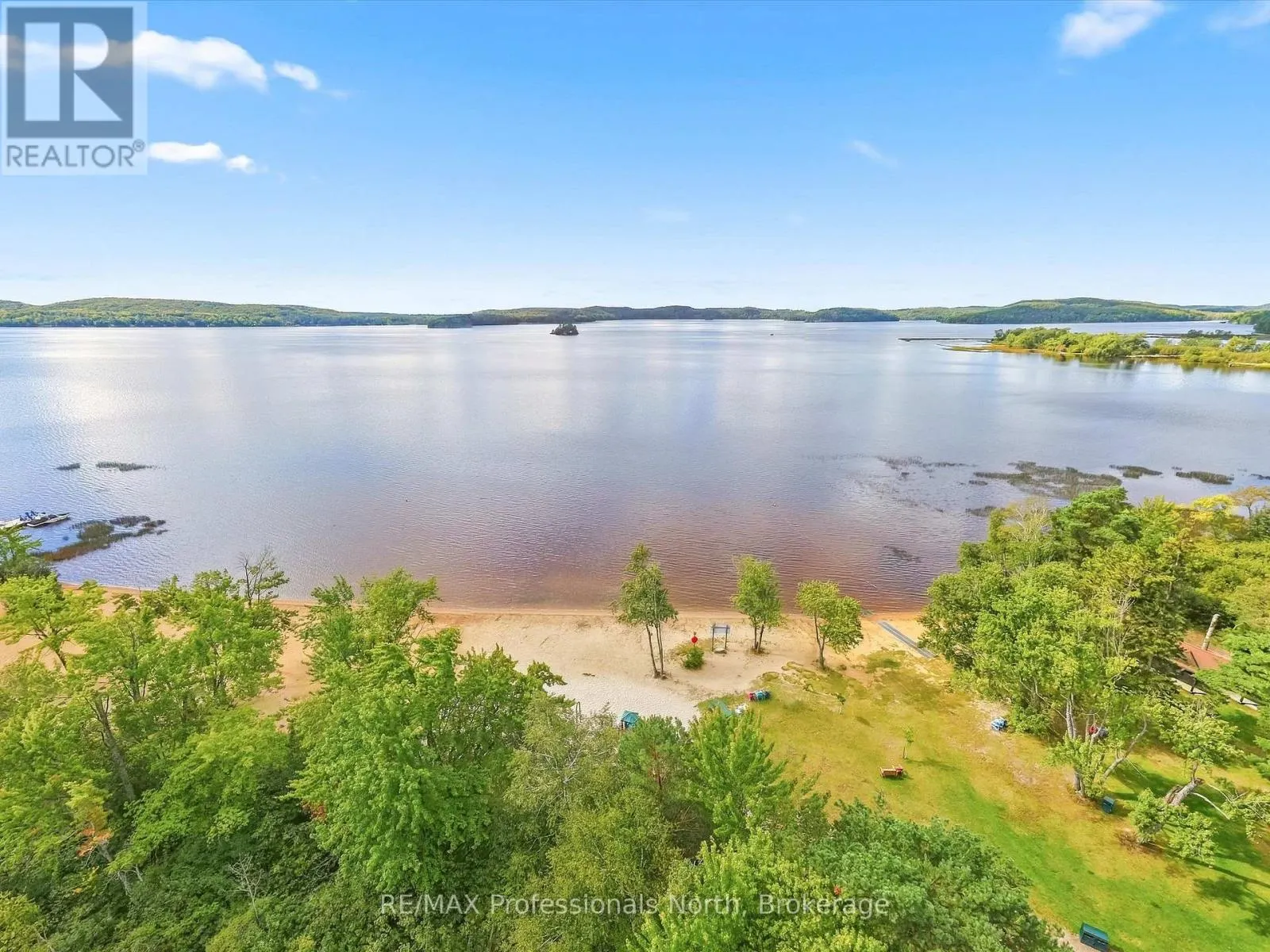 31 HUTCHESON BEACH ROAD E