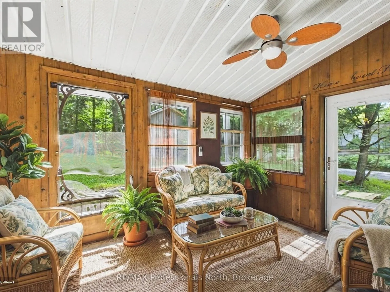 31 HUTCHESON BEACH ROAD E