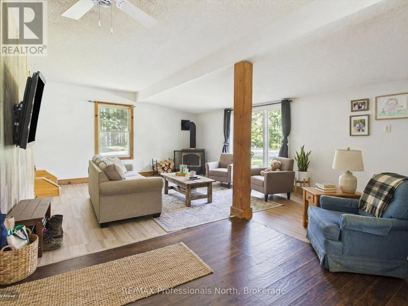 31 HUTCHESON BEACH ROAD E