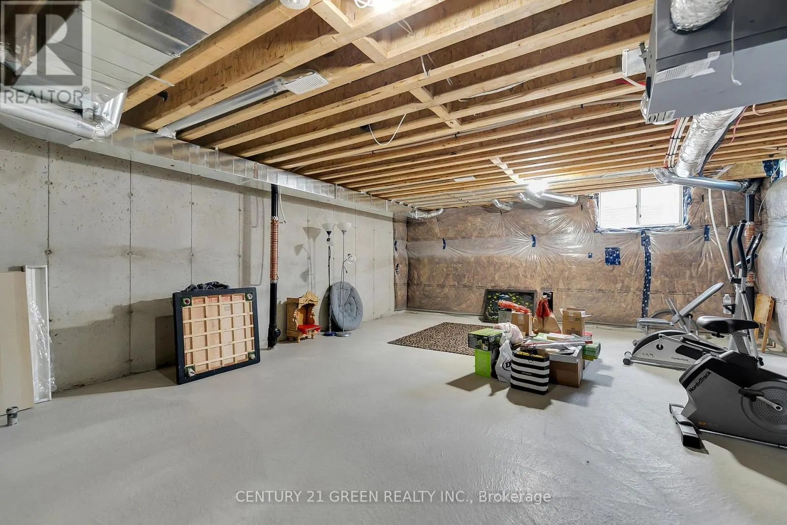 186 ELLIOT AVENUE W