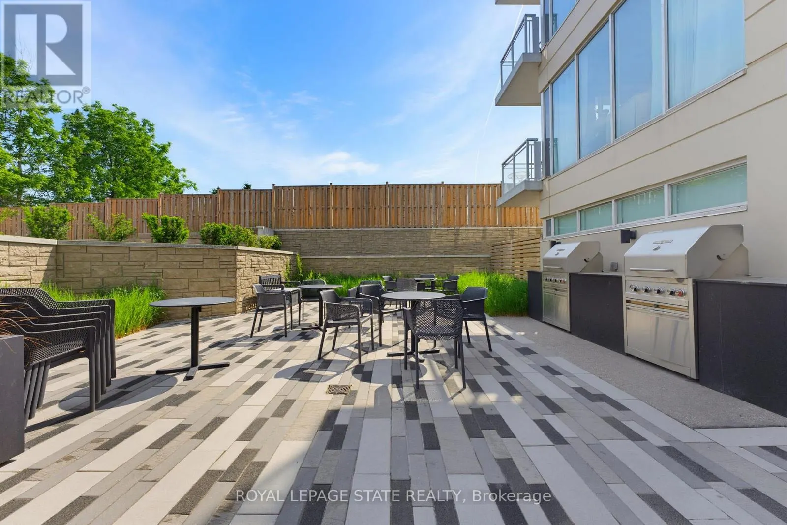 513 - 16 MARKLE CRESCENT