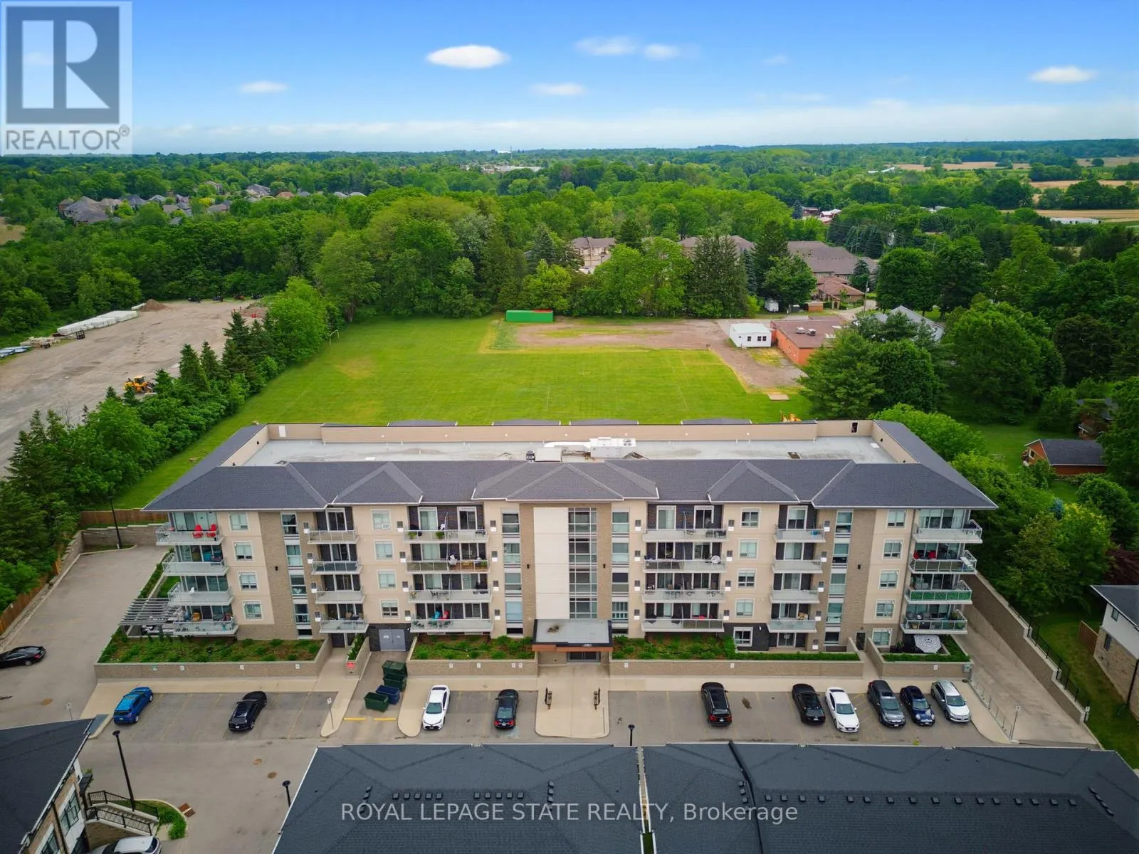 513 - 16 MARKLE CRESCENT