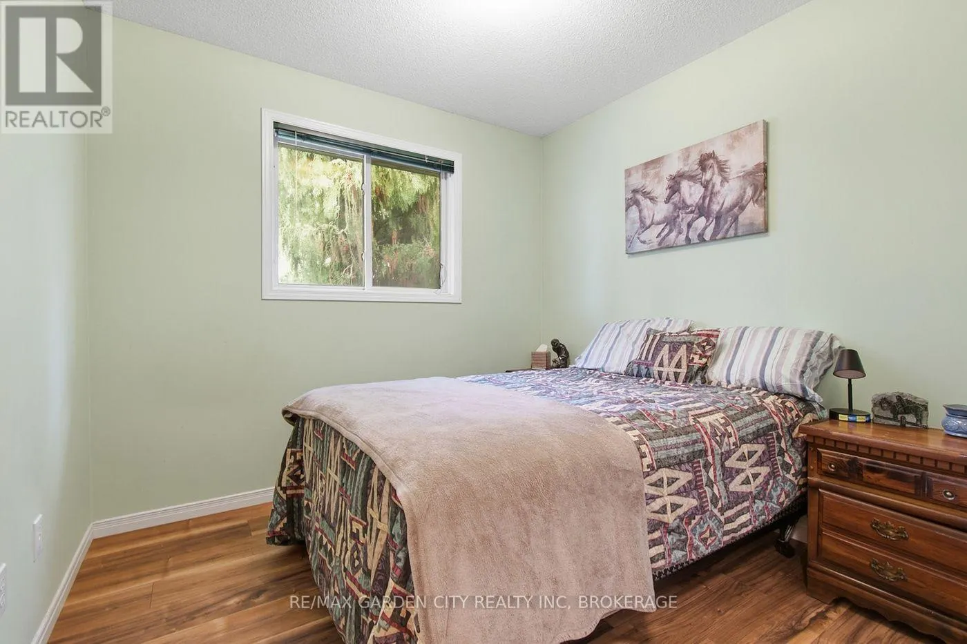 21 B KELSON AVENUE N