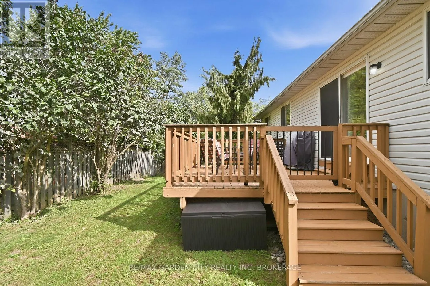 21 B KELSON AVENUE N