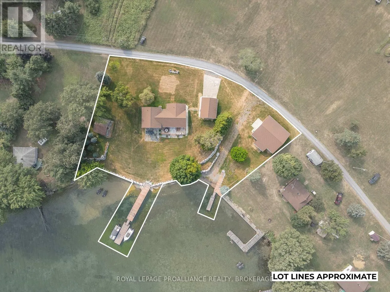 199 & 213 LEONE'S COVE LANE