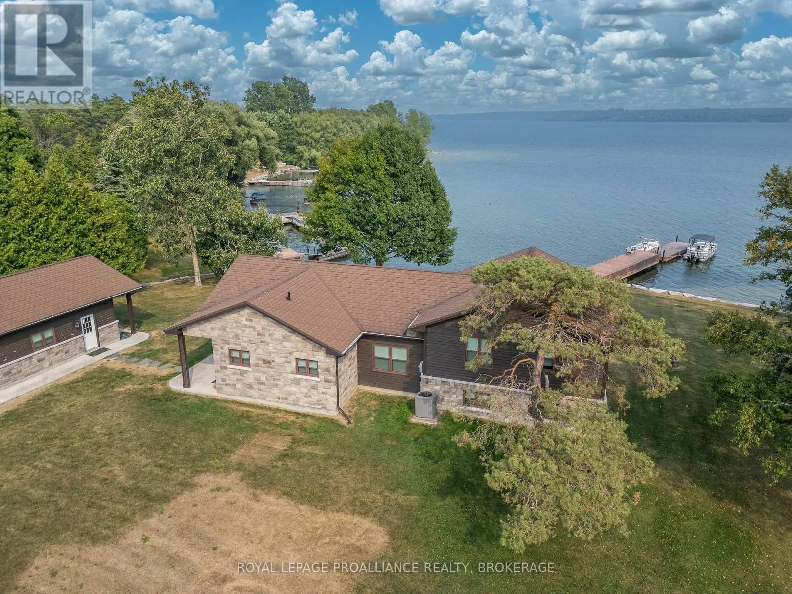 199 & 213 LEONE'S COVE LANE
