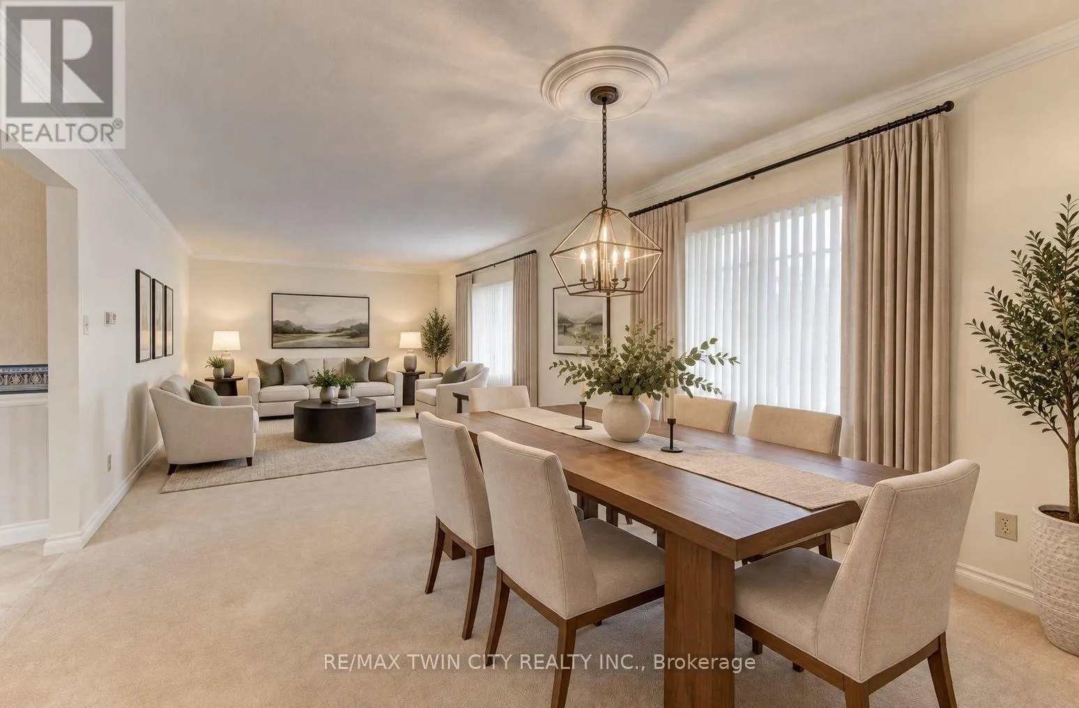 298 ROXTON DRIVE