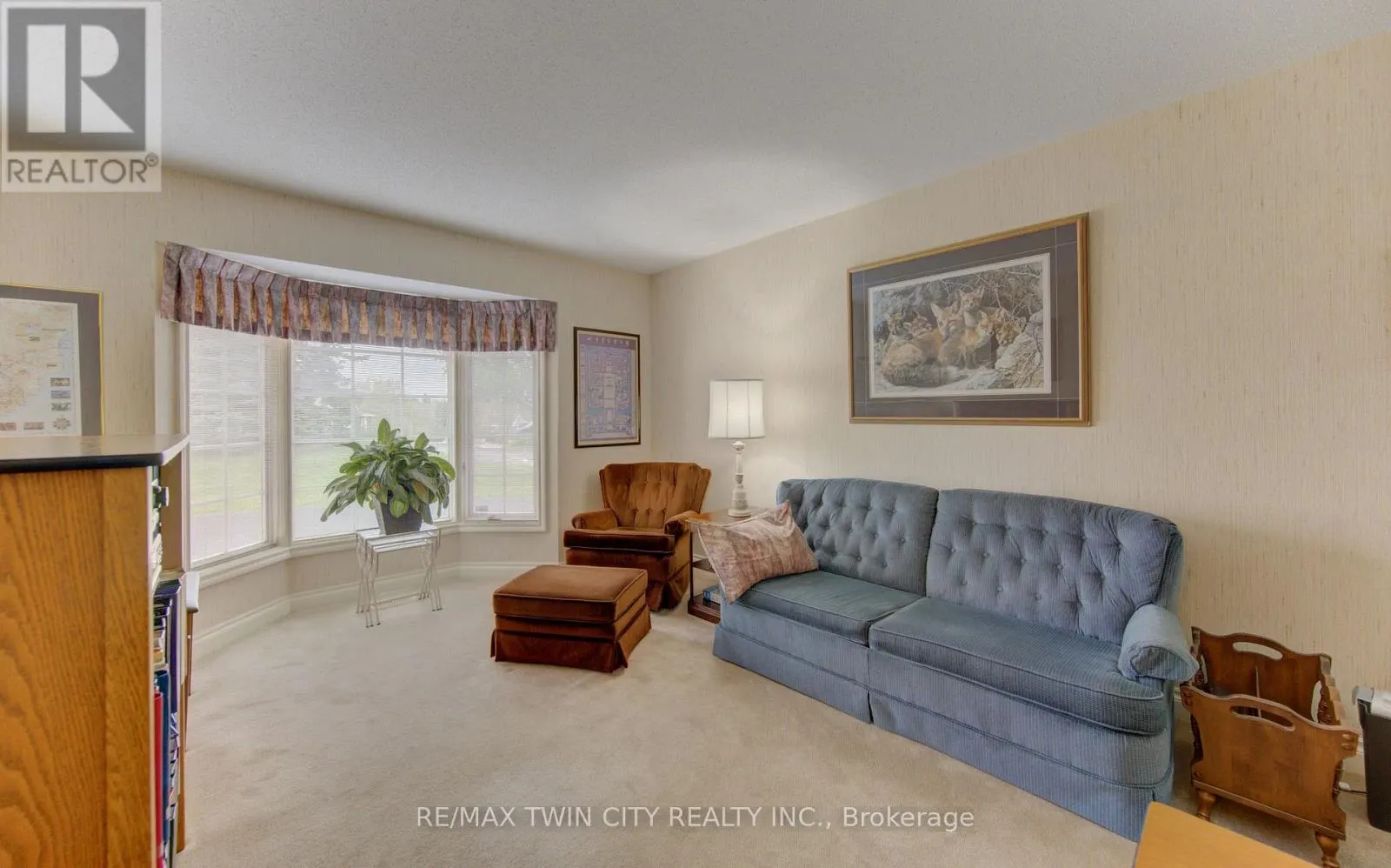 298 ROXTON DRIVE