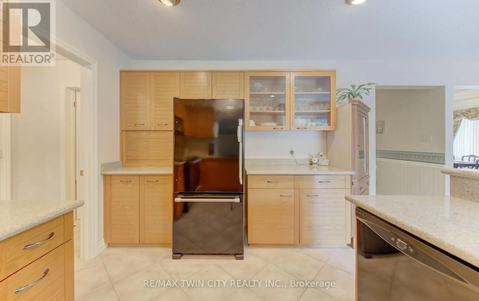 298 ROXTON DRIVE