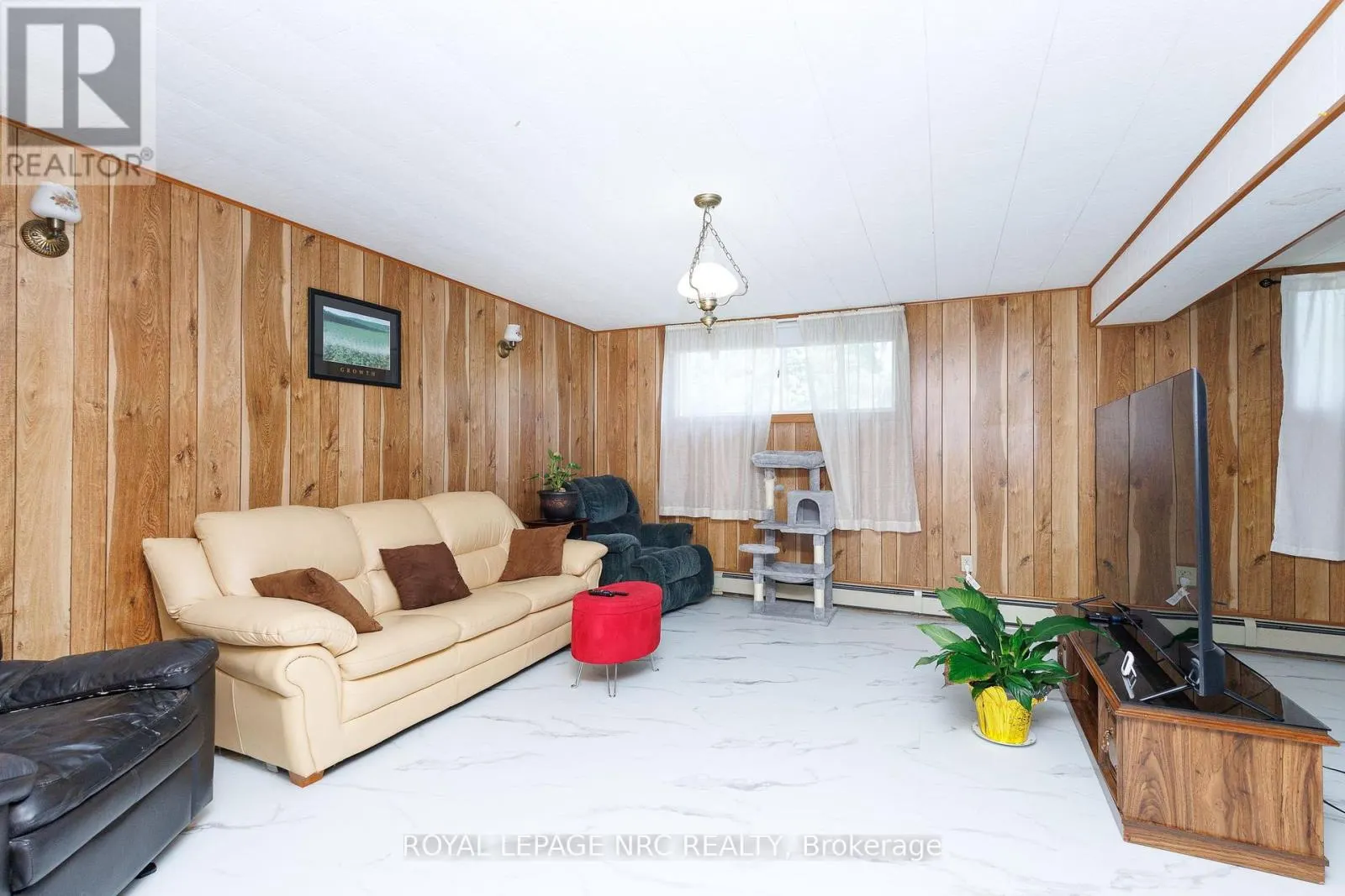 233 WEST SIDE ROAD