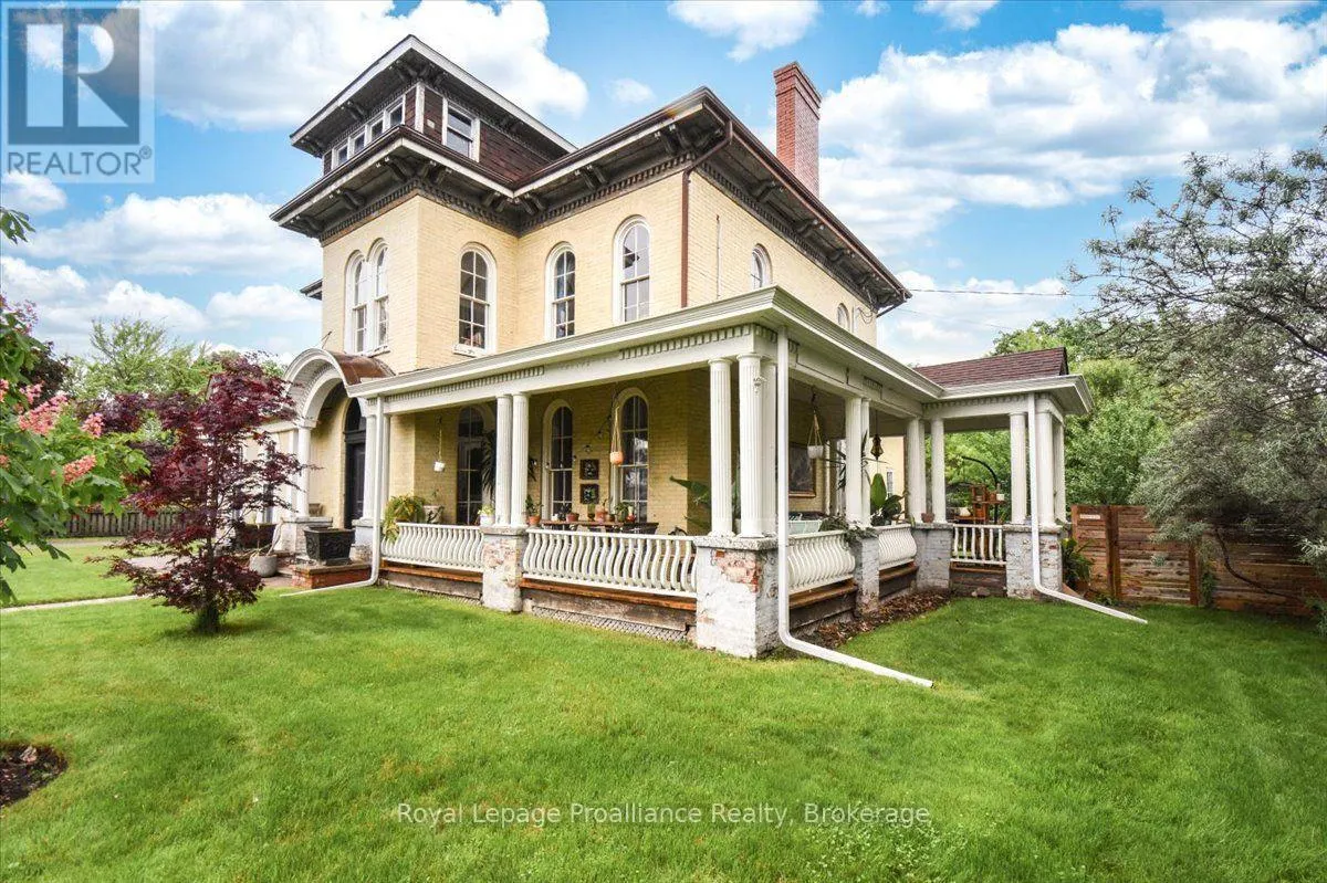 7 MARMORA STREET