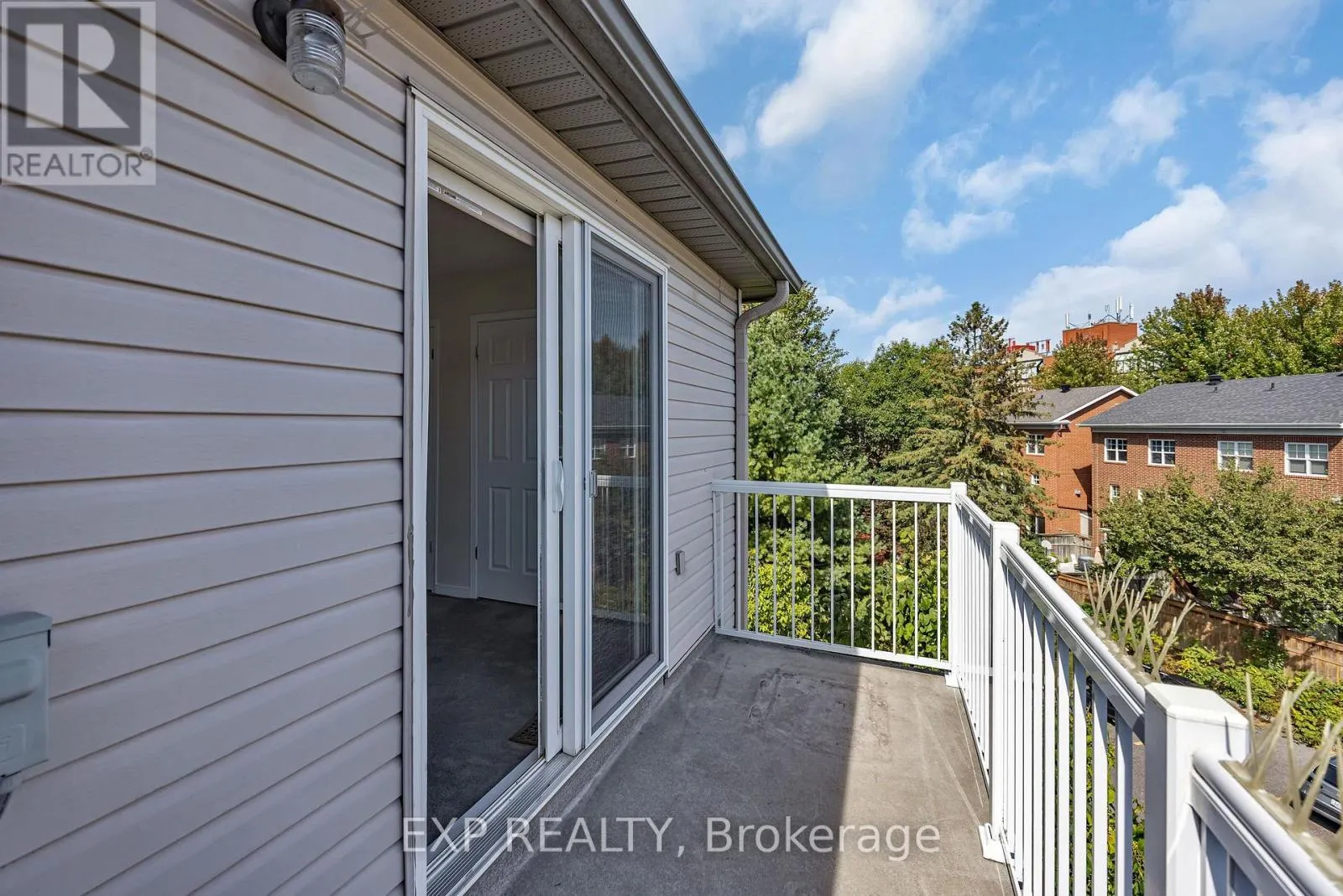 295 - 29 JARDIN PRIVATE E