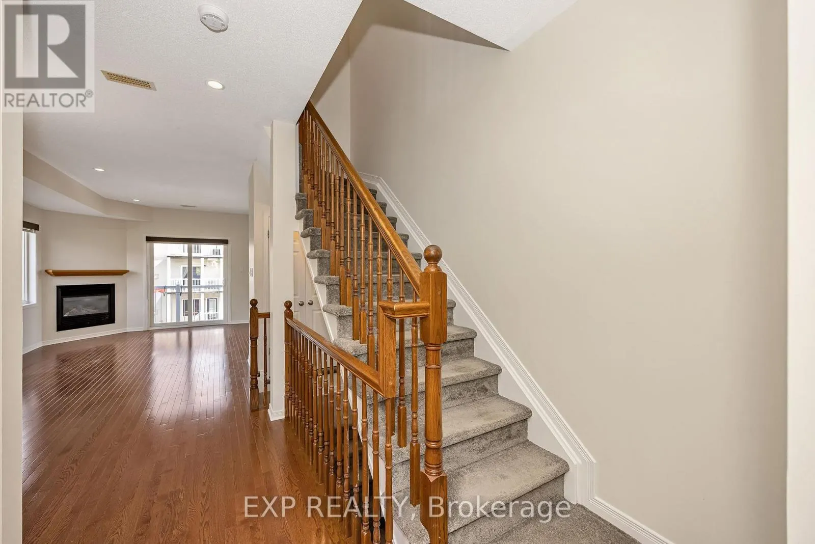 295 - 29 JARDIN PRIVATE E