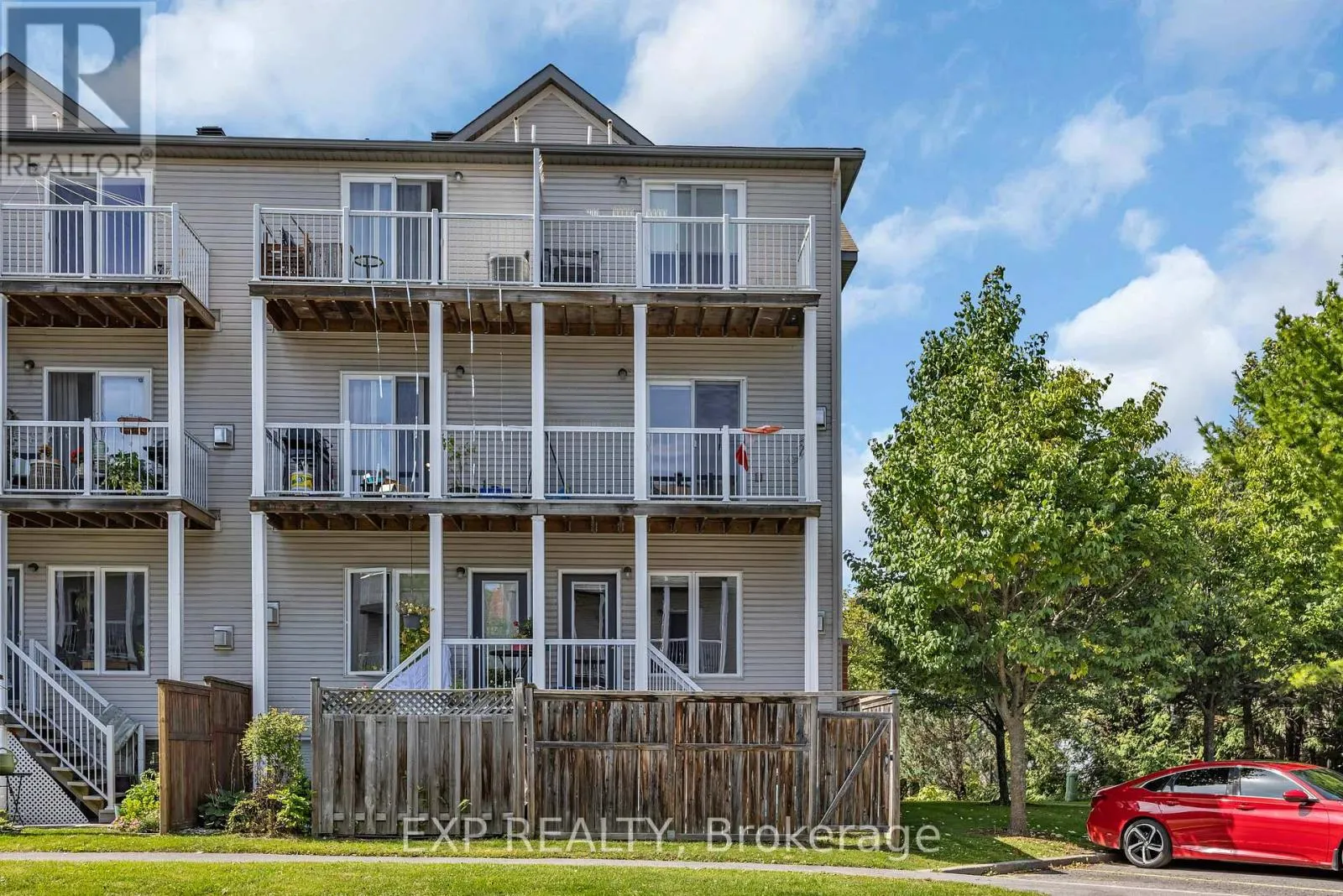 295 - 29 JARDIN PRIVATE E