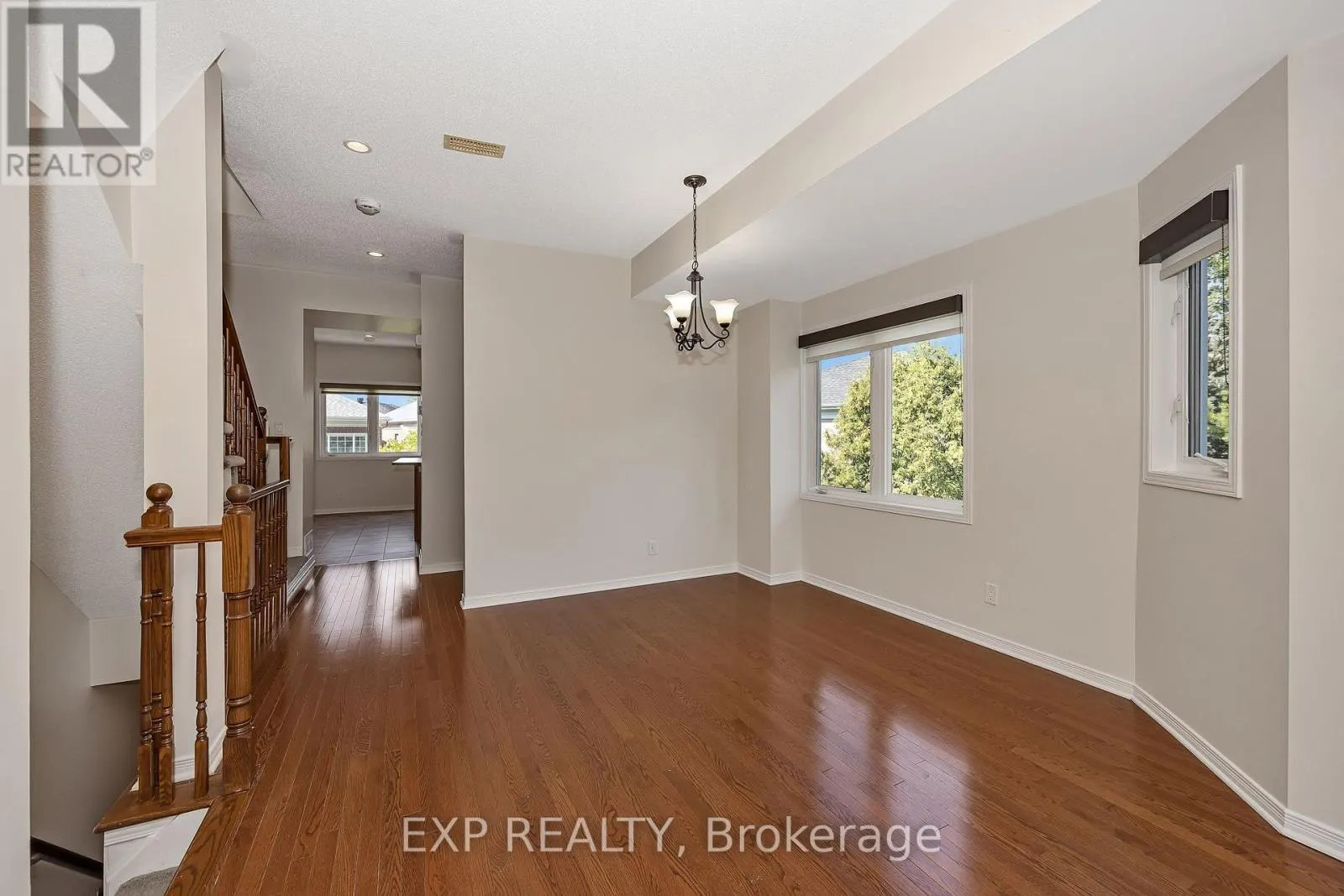 295 - 29 JARDIN PRIVATE E