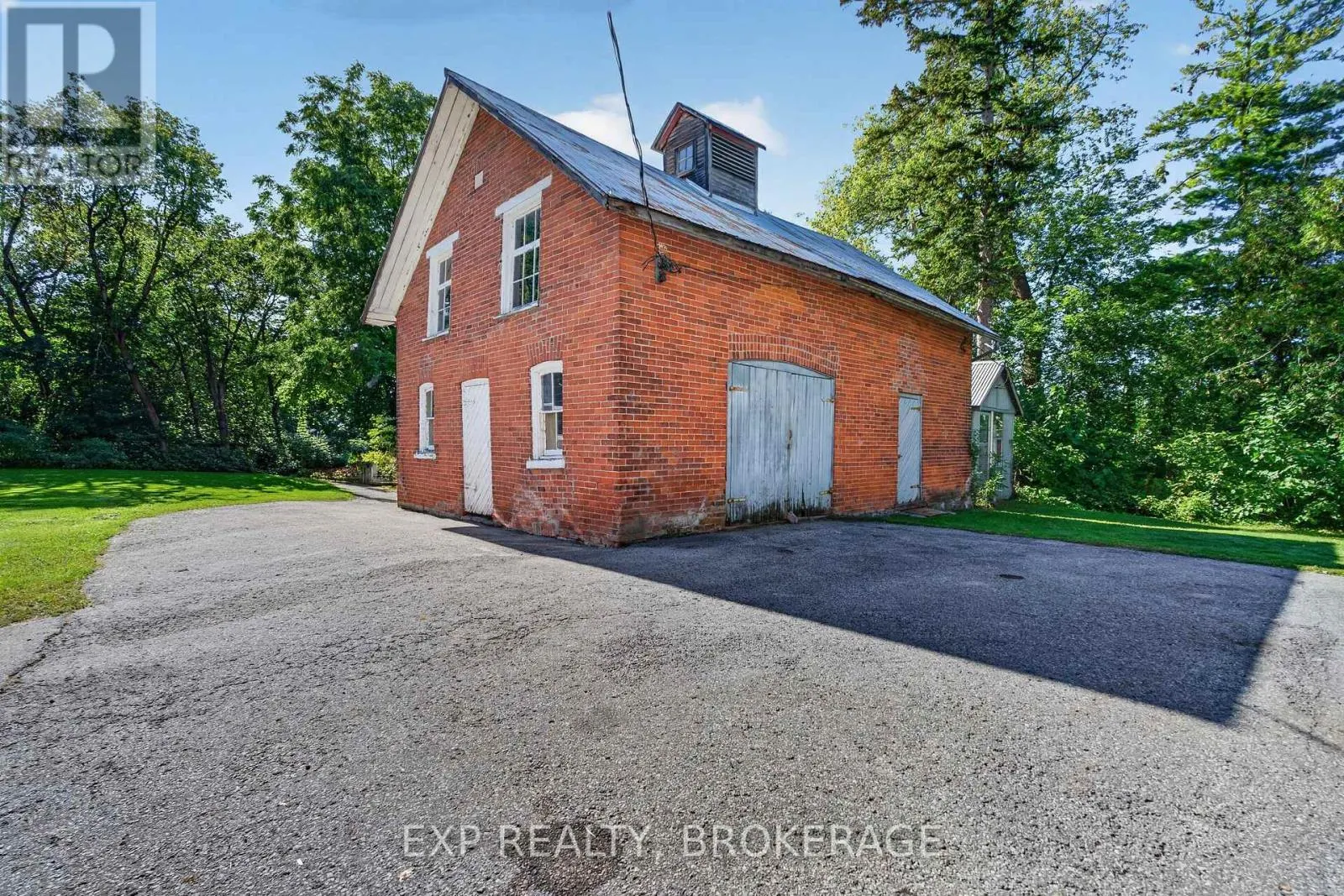 109 RIVER ROAD
