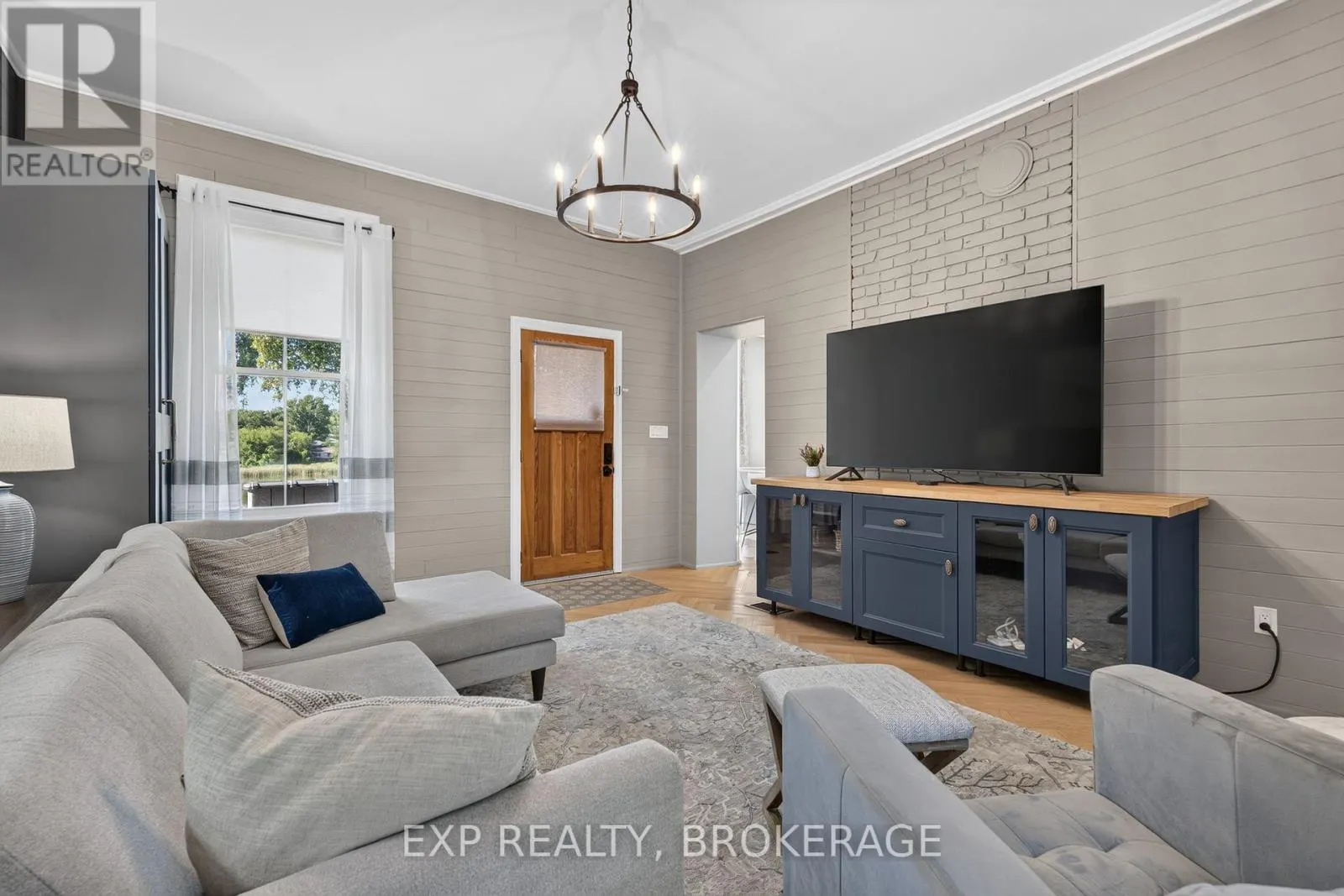 109 RIVER ROAD