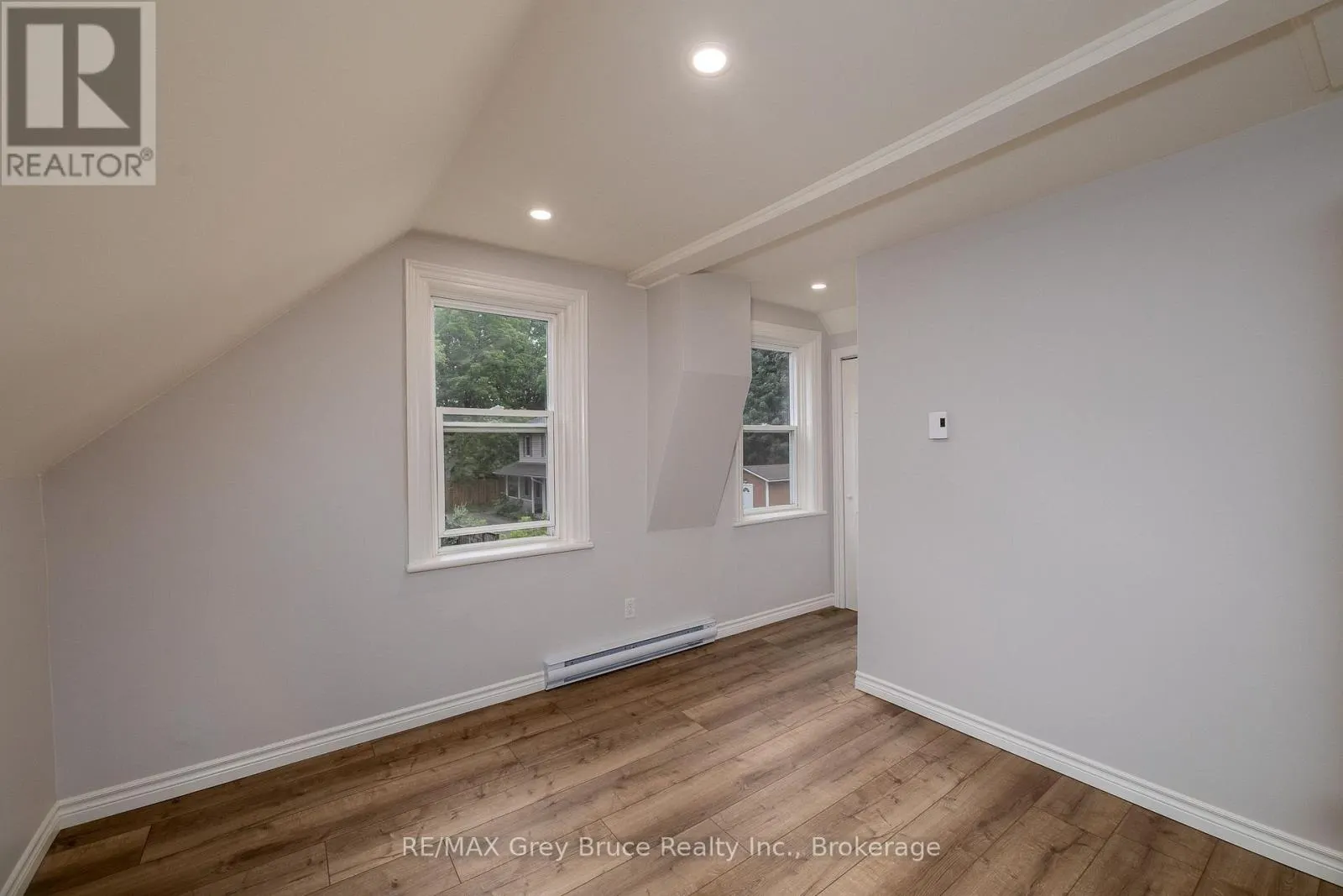 1131 3RD AVENUE W