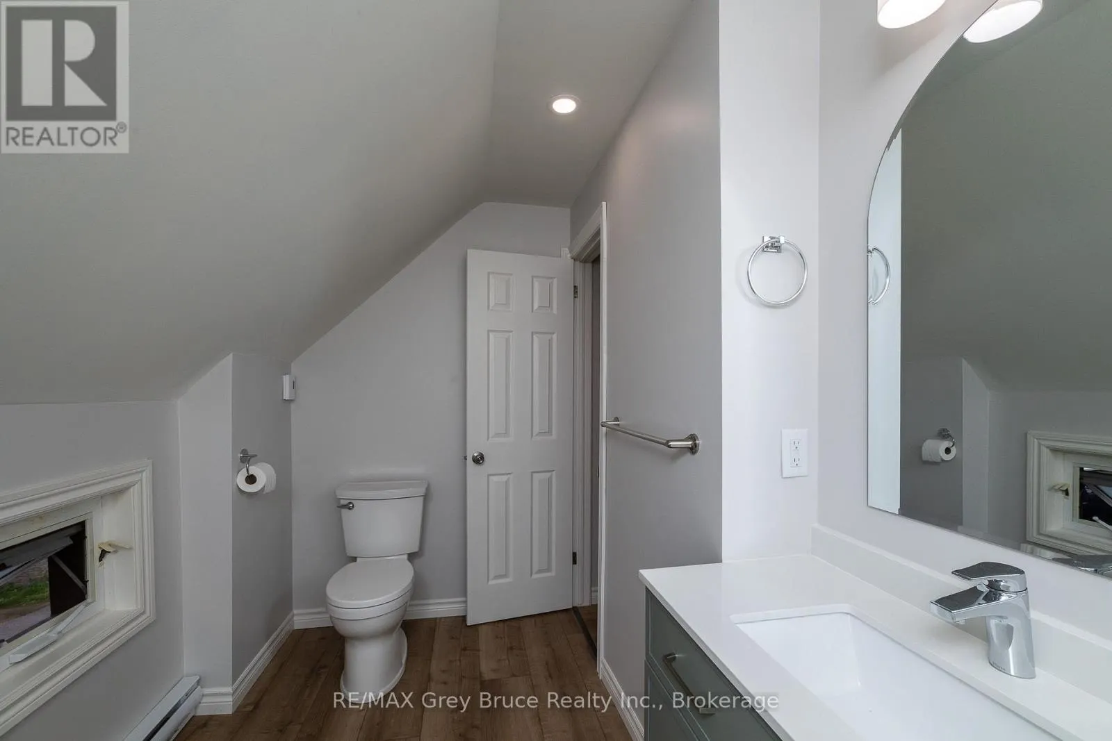 1131 3RD AVENUE W