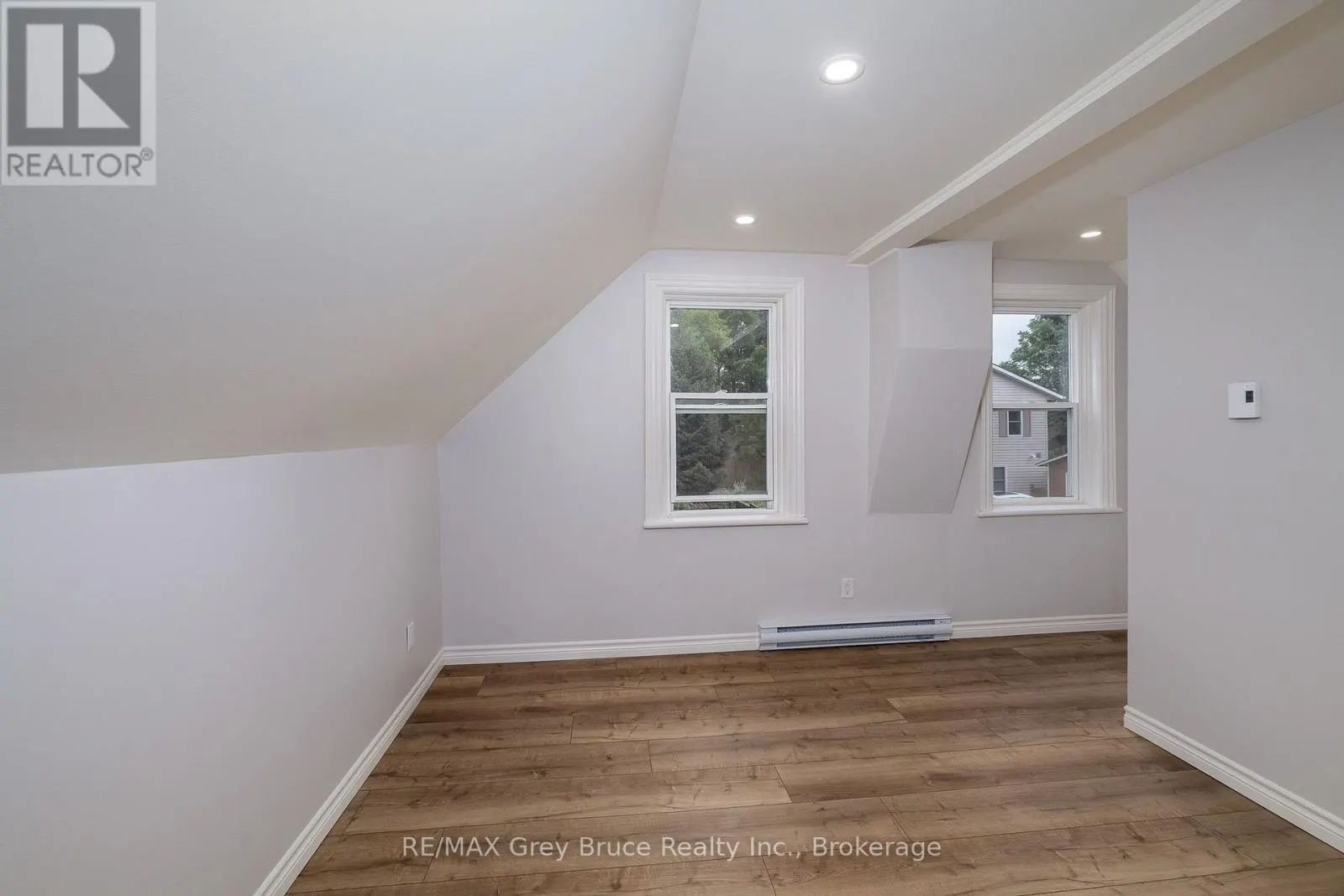 1131 3RD AVENUE W