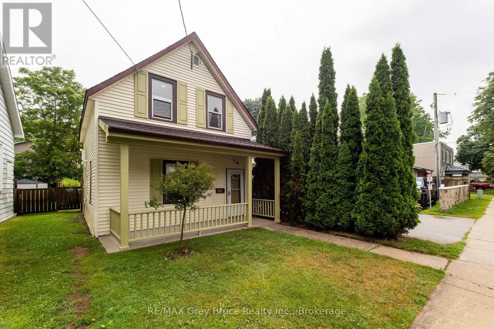 1131 3RD AVENUE W
