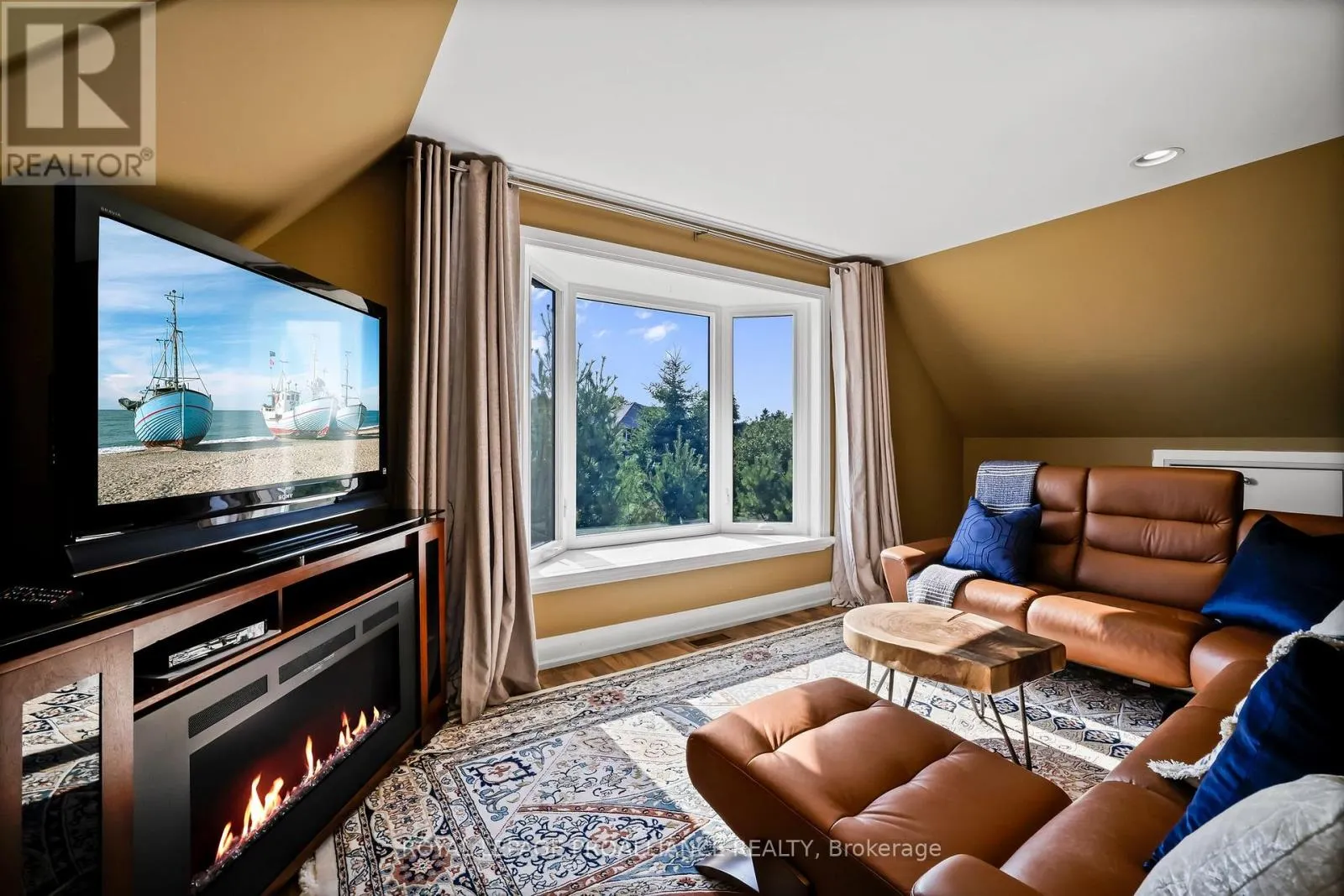 263 LAKESHORE ROAD