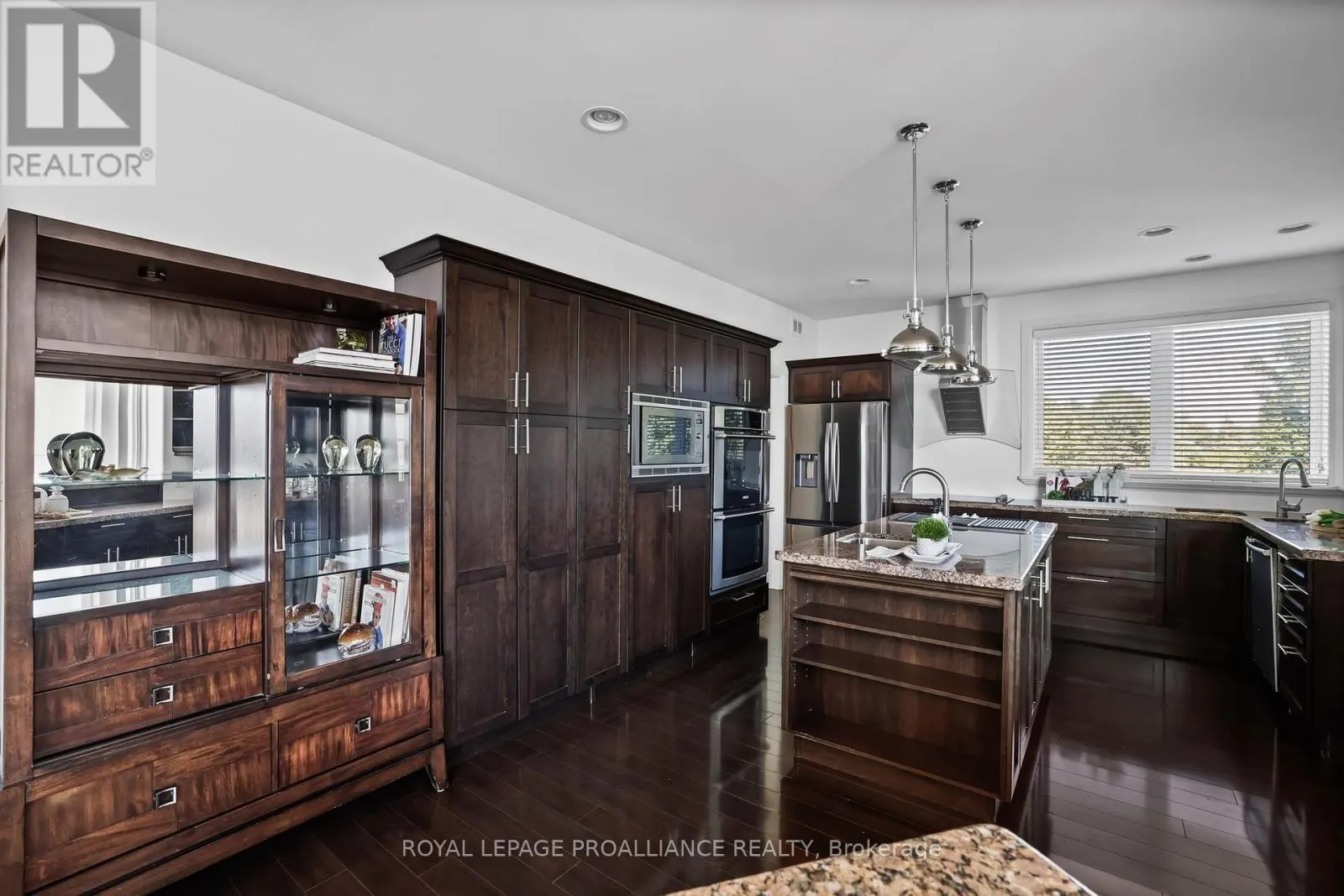 263 LAKESHORE ROAD