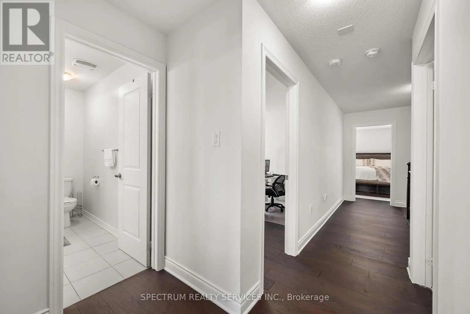 32 HORIZON AVENUE