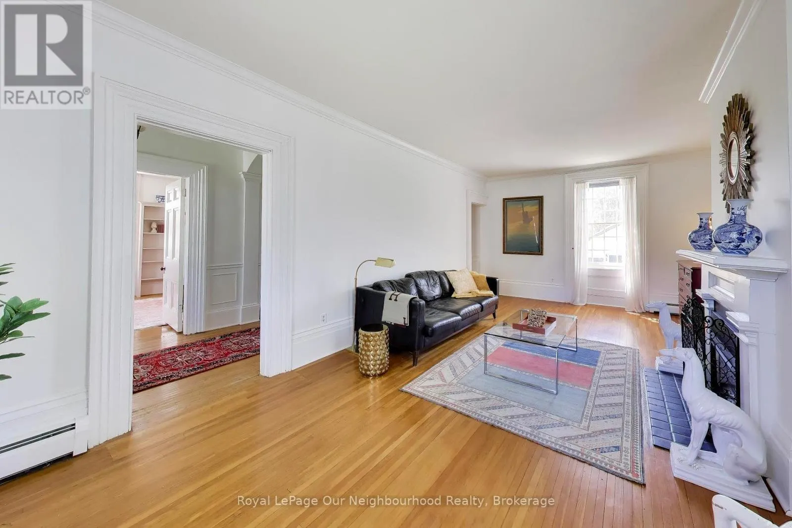 309 KING STREET W