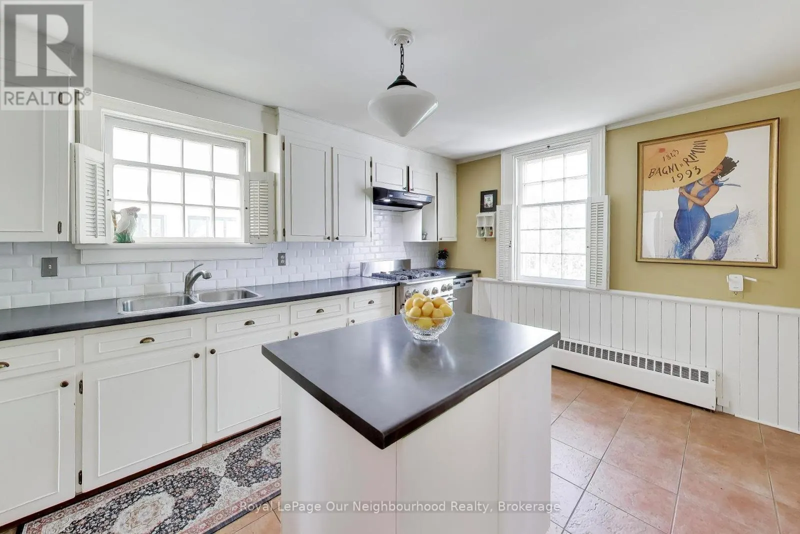 309 KING STREET W
