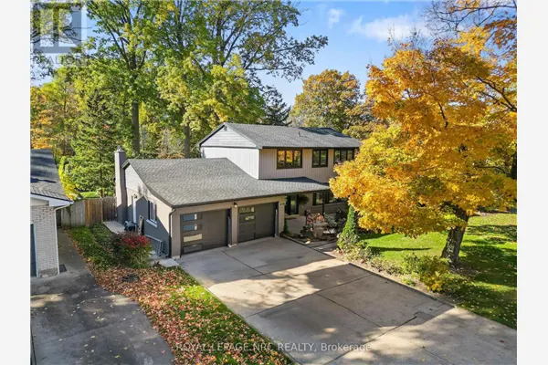 16 BRIARFIELD CRESCENT