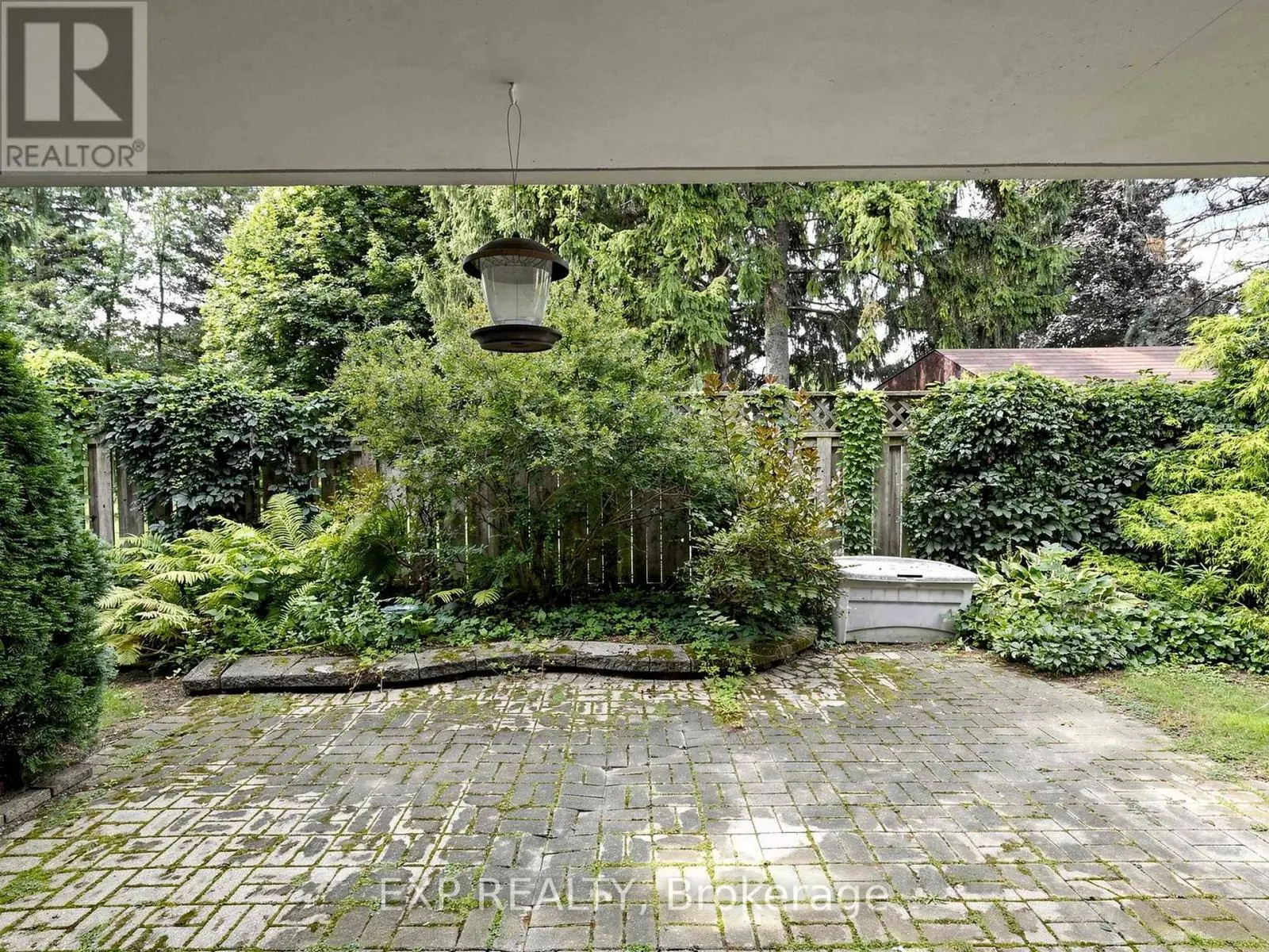 12 - 91 LIVINGSTON AVENUE