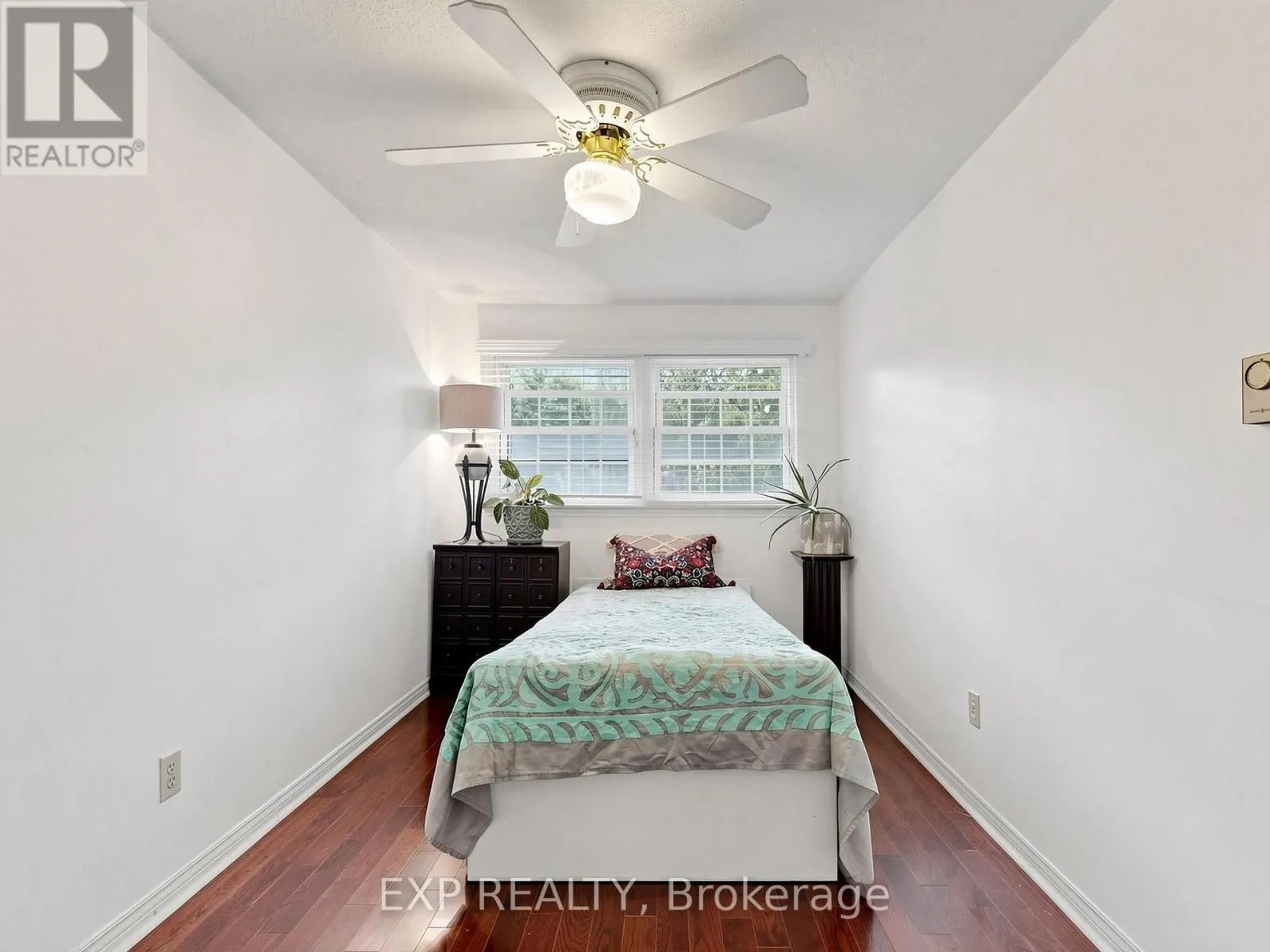 12 - 91 LIVINGSTON AVENUE